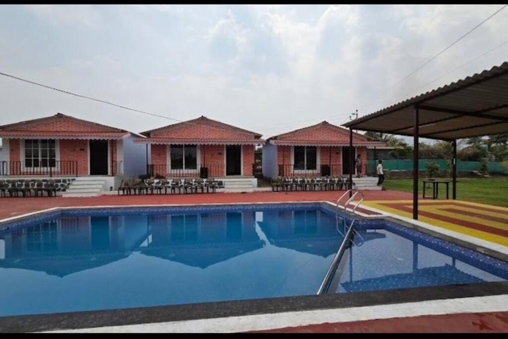 One-Bedroom House photo 2