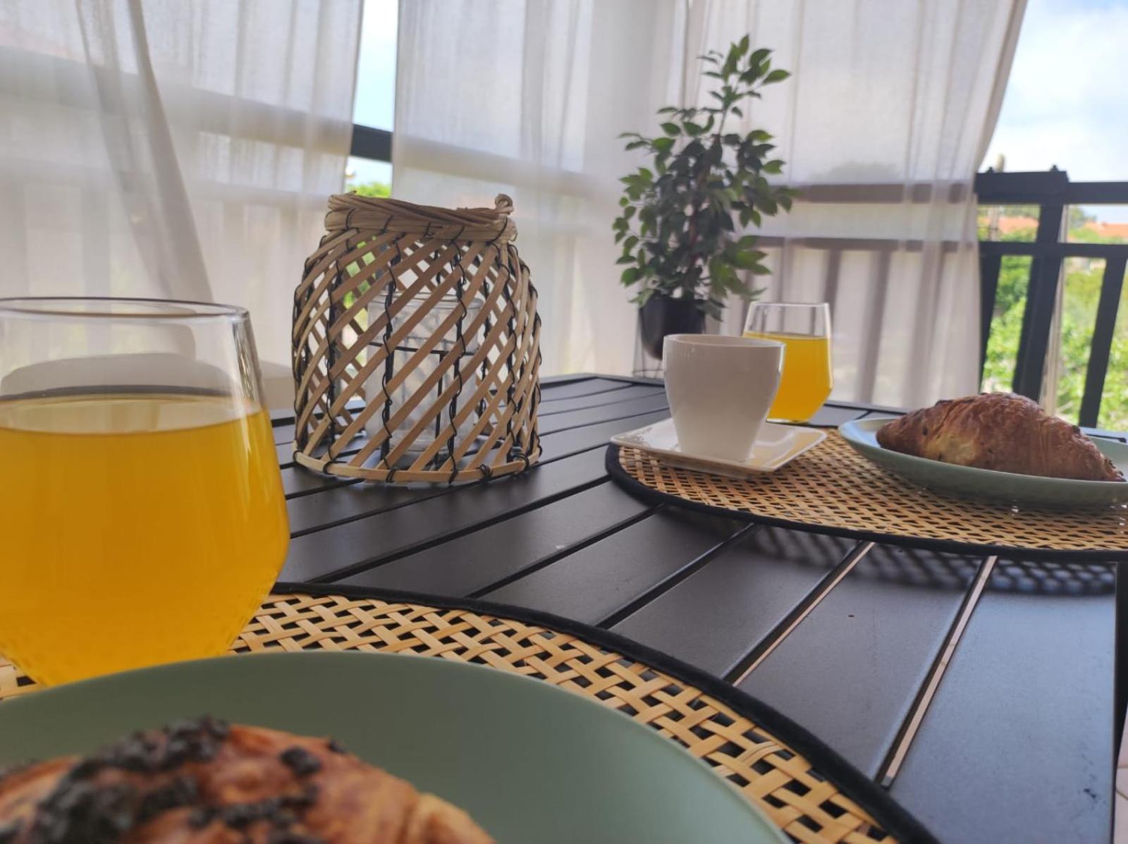 Two-Bedroom Apartment with Balcony and Terrace photo 3