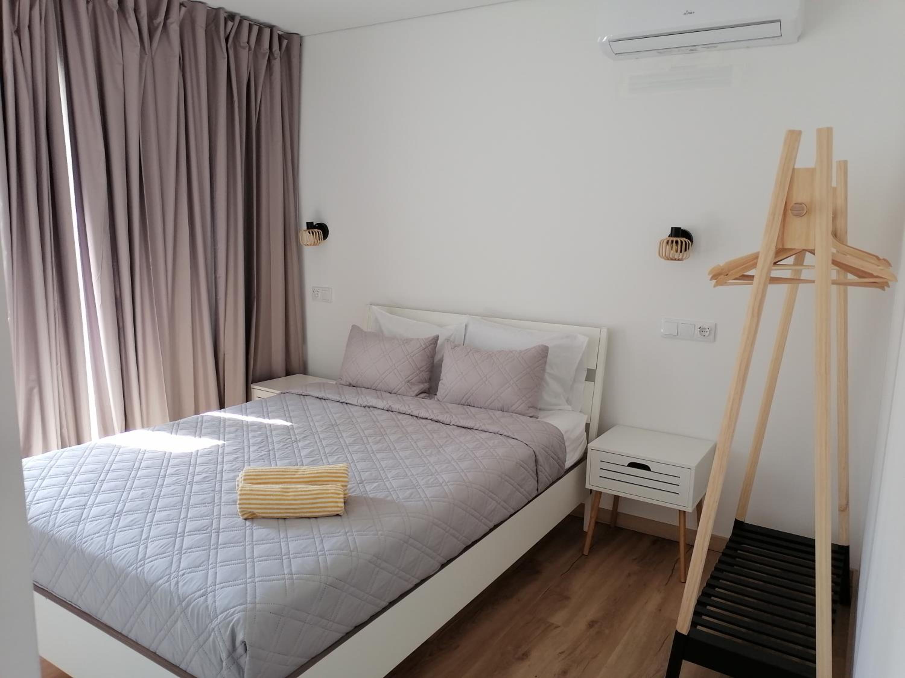 One-Bedroom Apartment photo 1