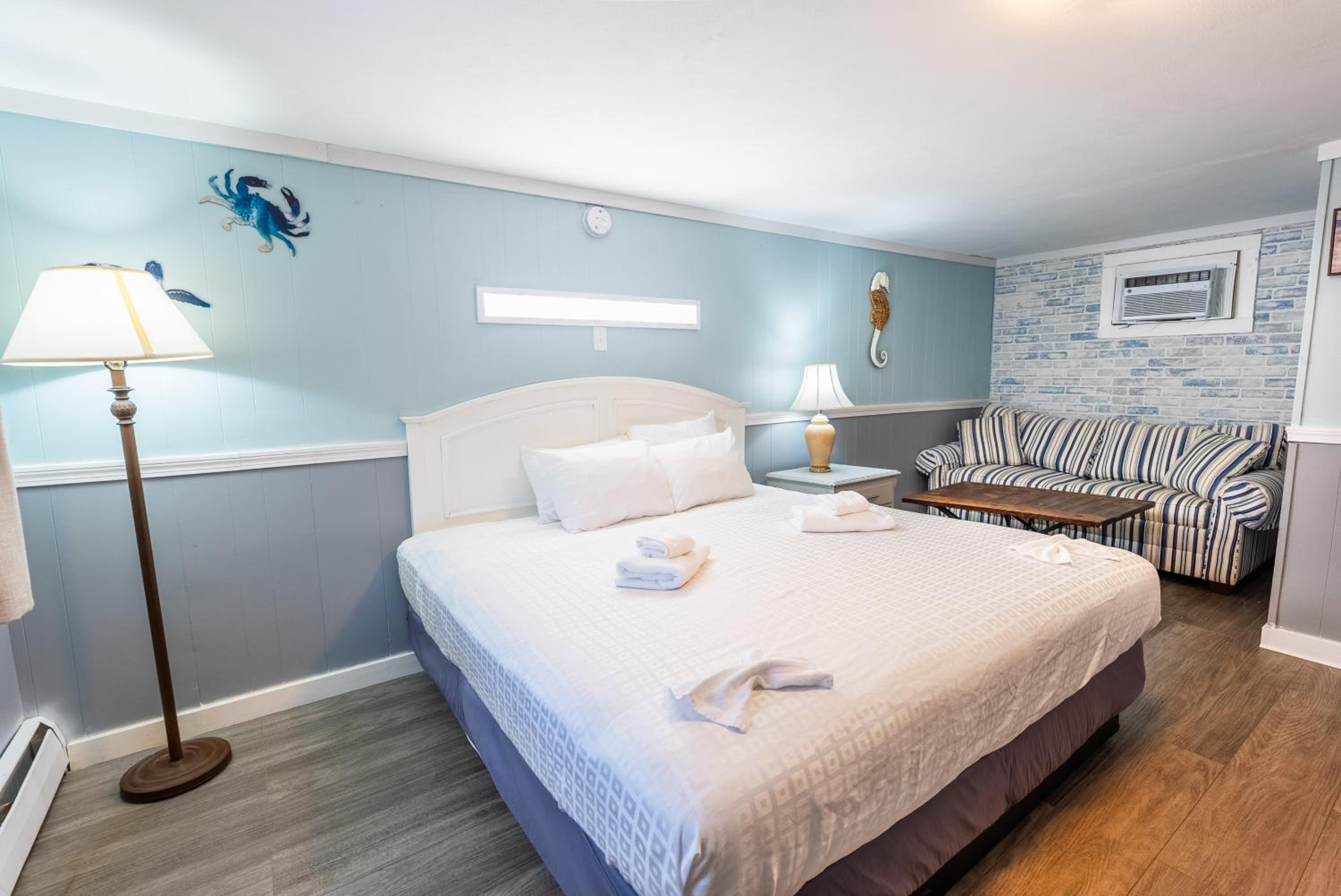 Standard King Room