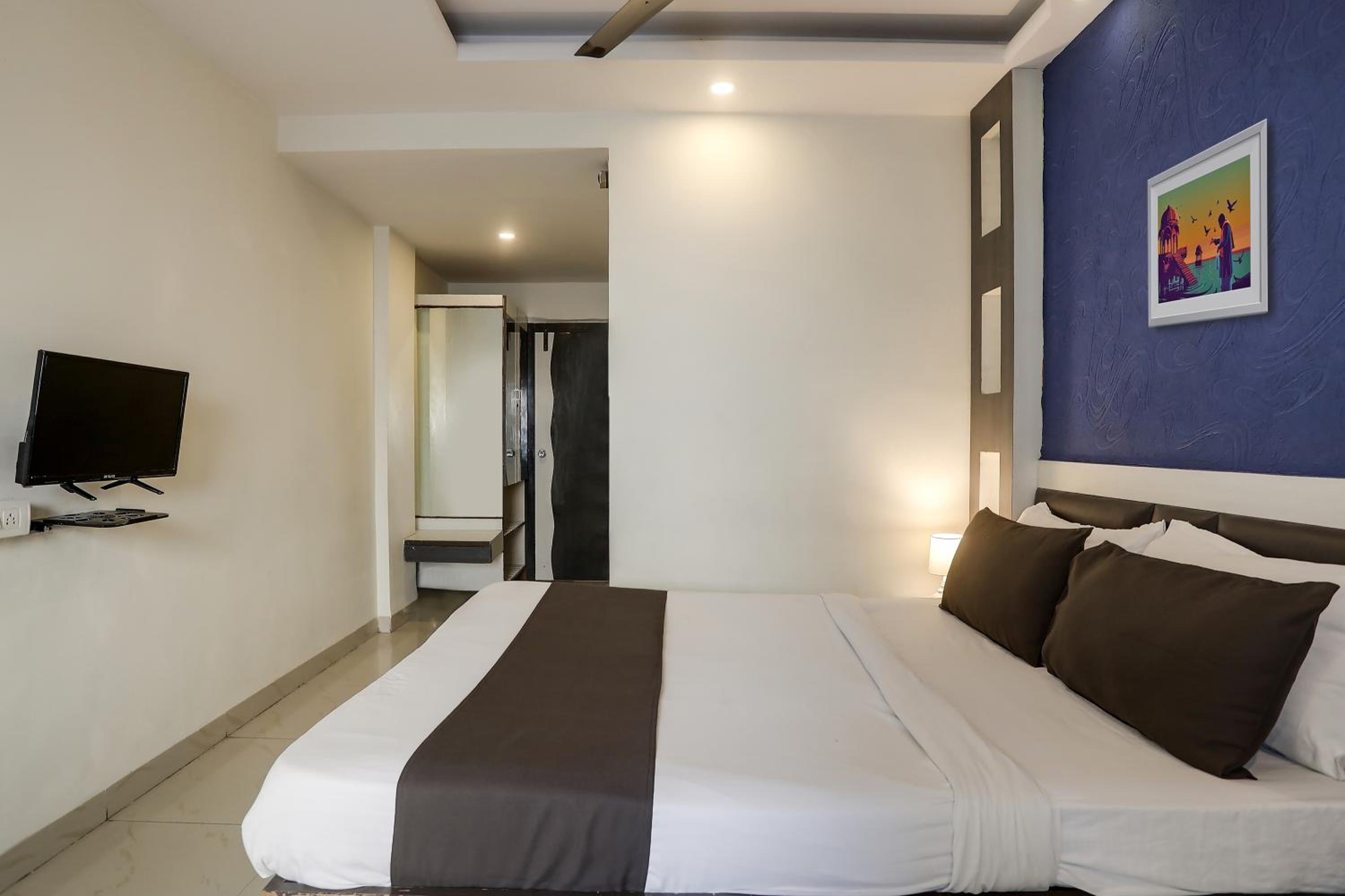 Classic Triple Room photo 1