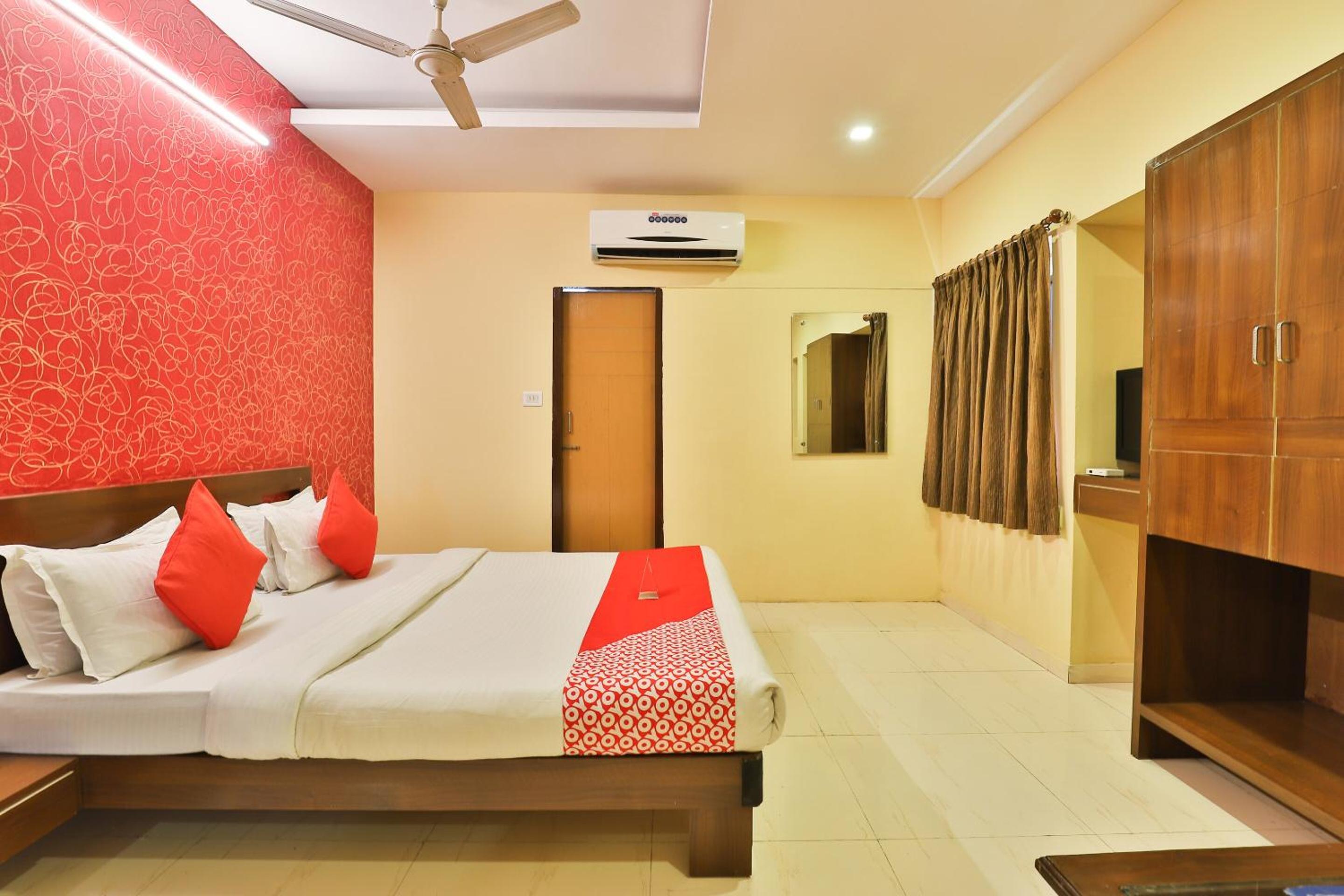 Standard Double Room - Photo 17