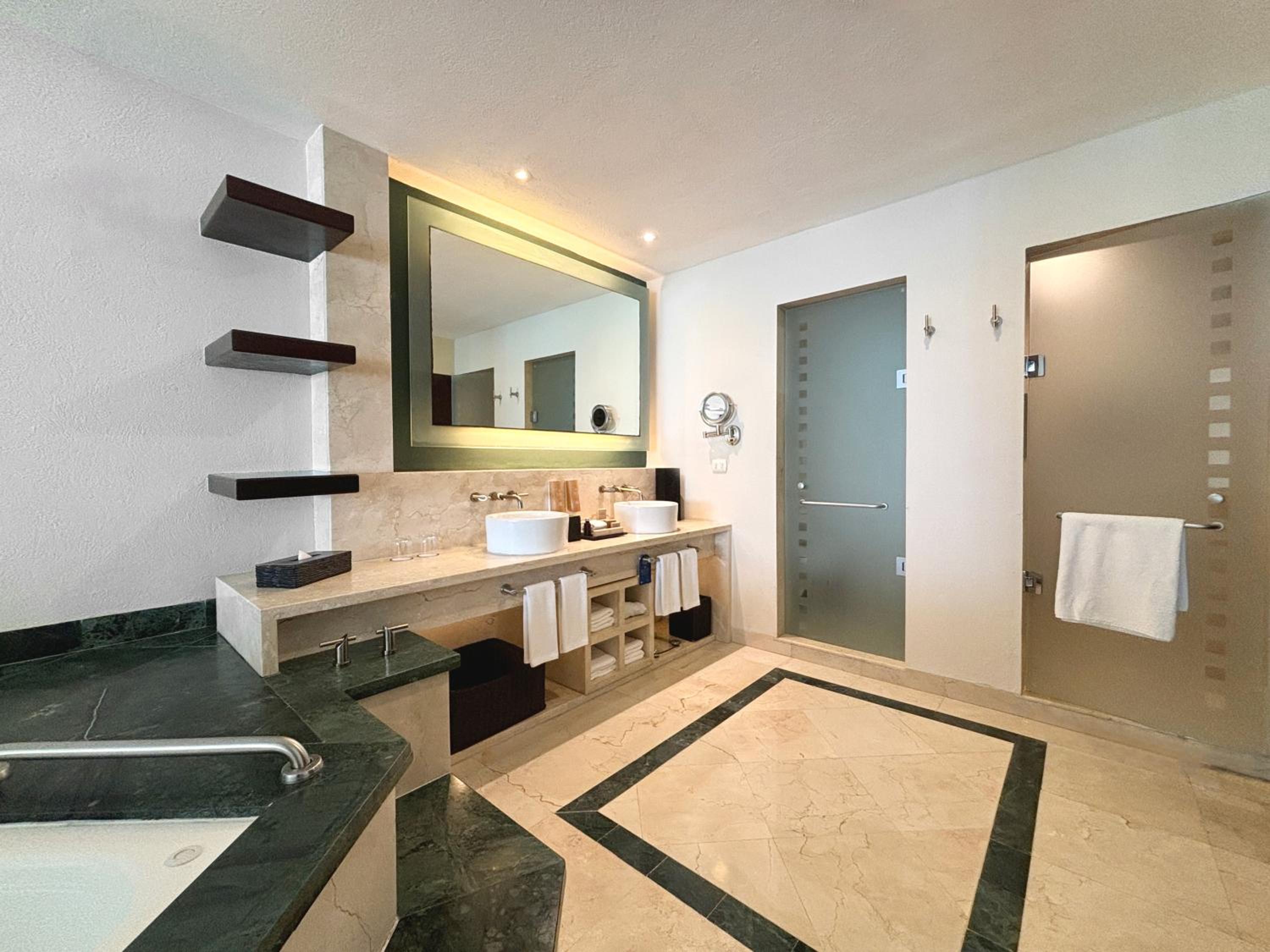 Royal Suite Doble Jacuzzi (adults only +18)