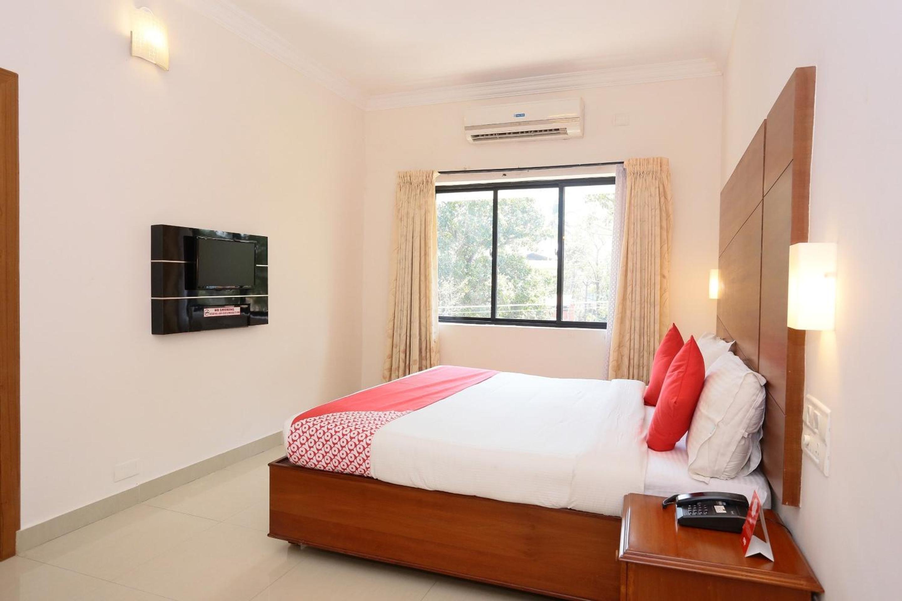 Comfort Triple Room with Shower photo 2