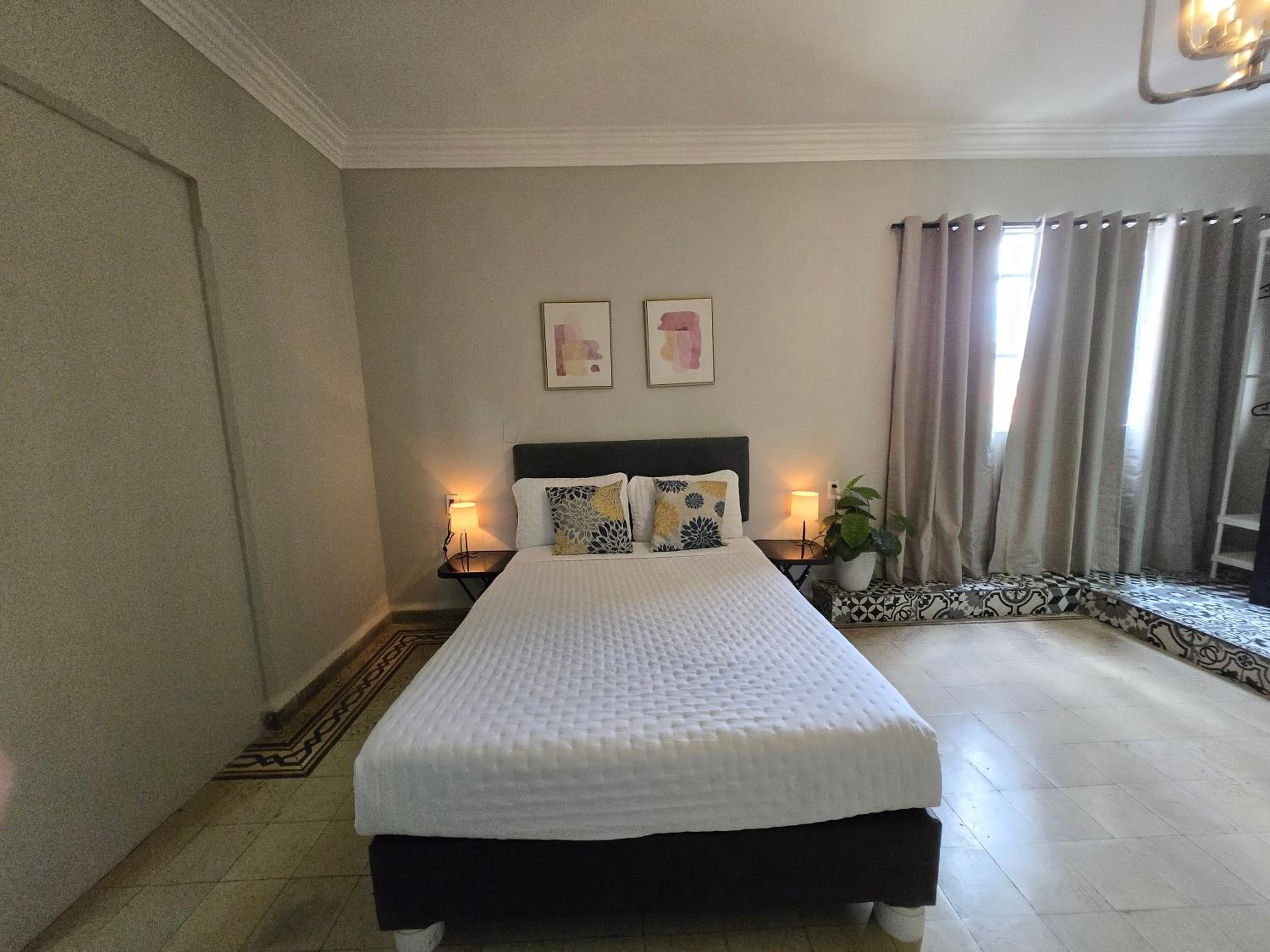 Deluxe Junior Suite - Photo 11