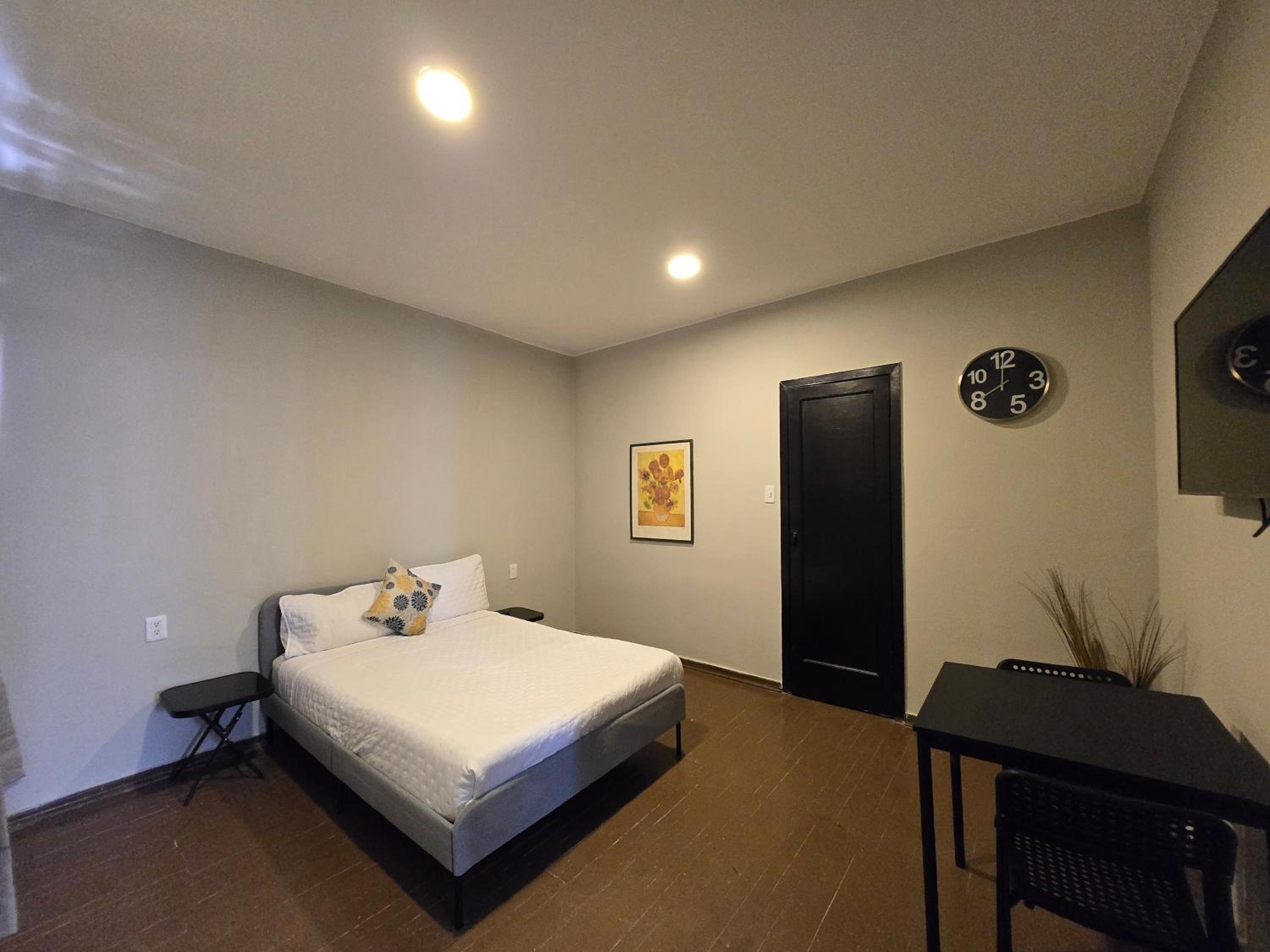 Family Double Room - Photo 31
