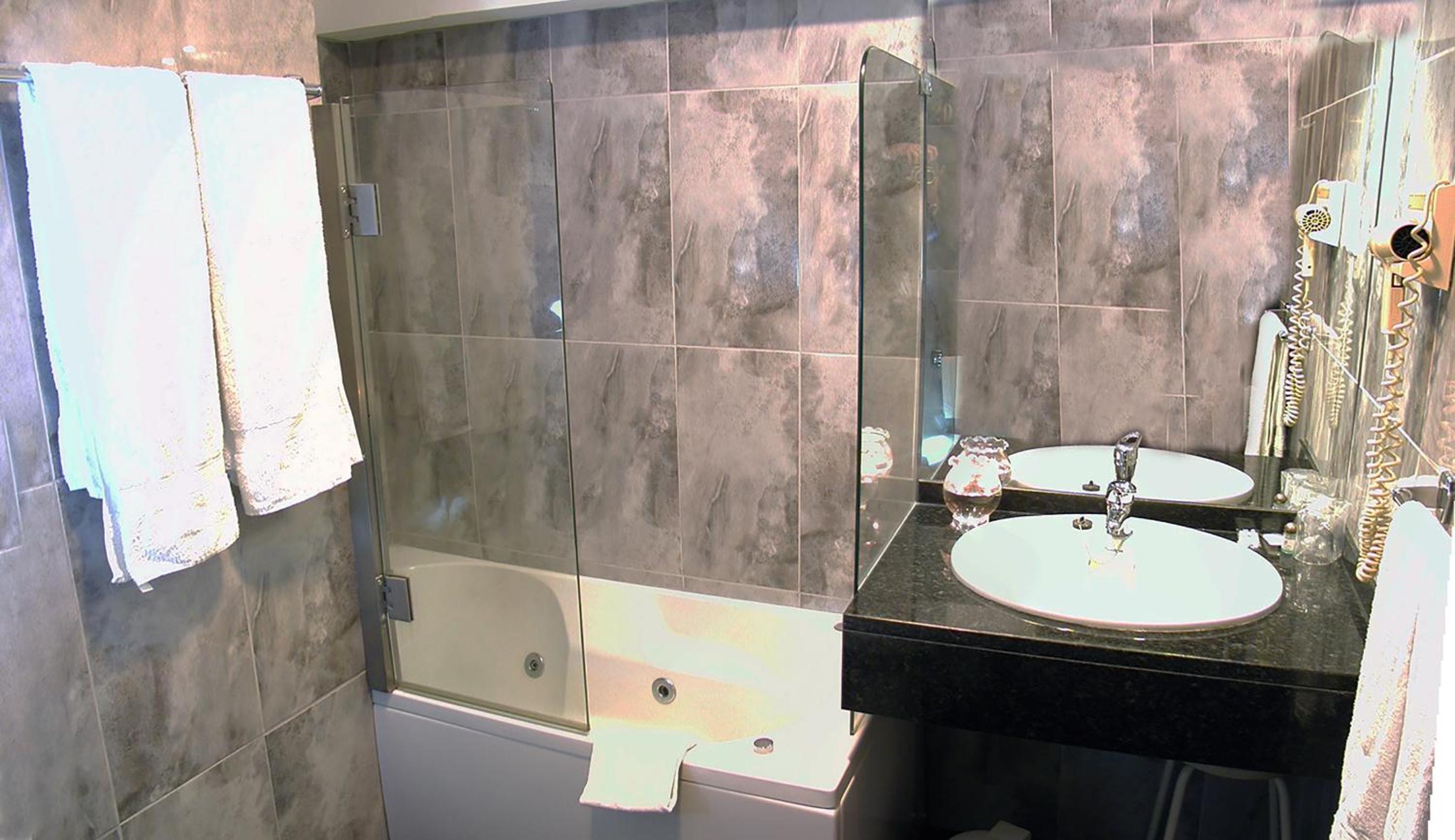 Triple Room - Photo 7