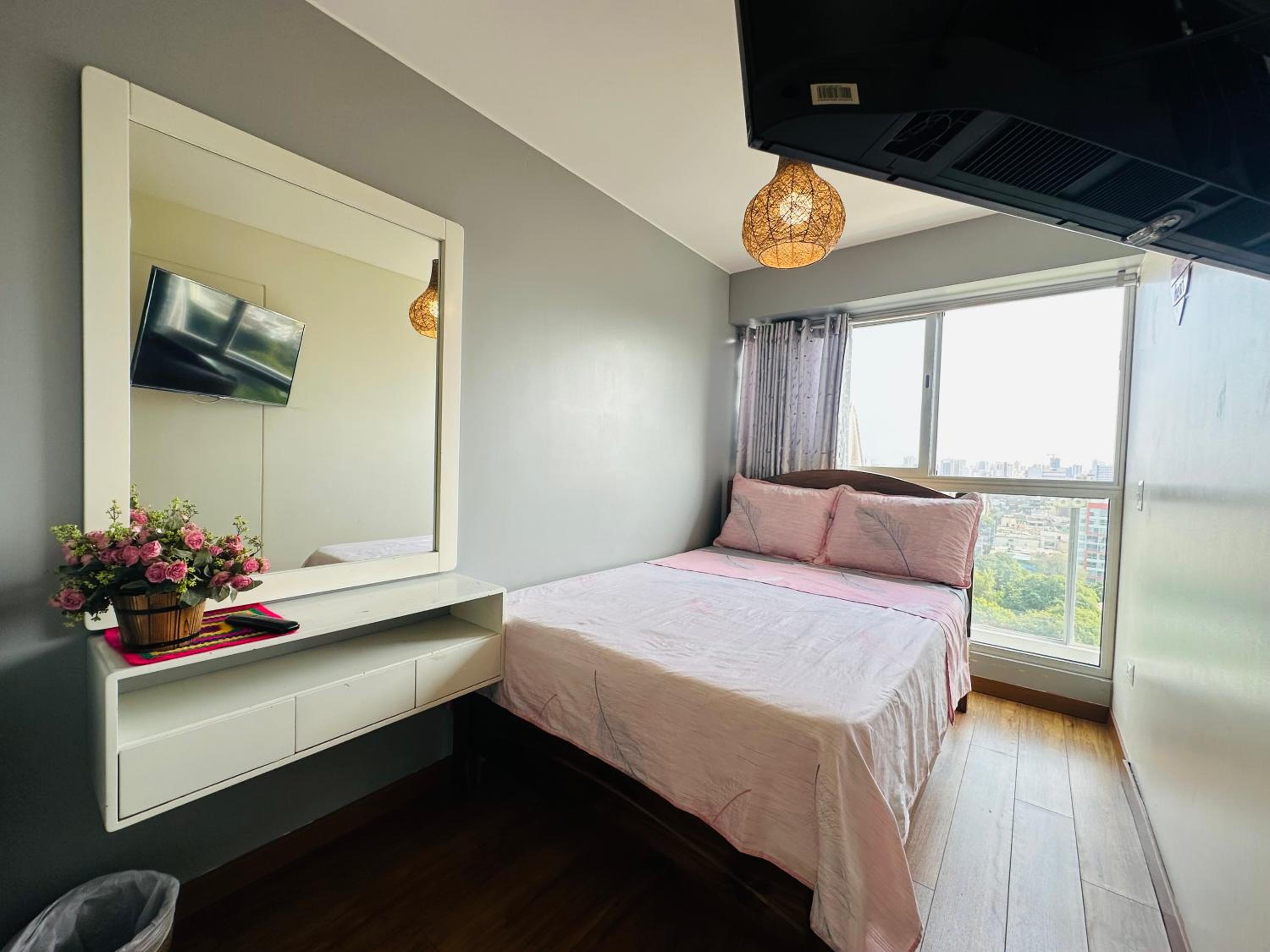 Double Room With Shared Bathroom