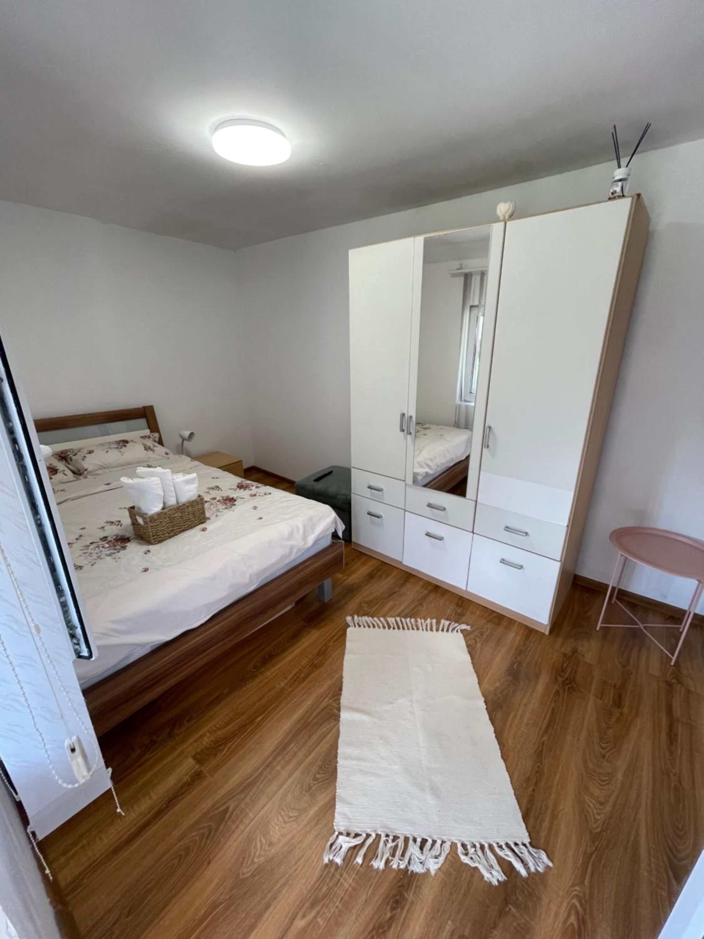 Deluxe Double Room (2 Adults + 1 Child) photo 1