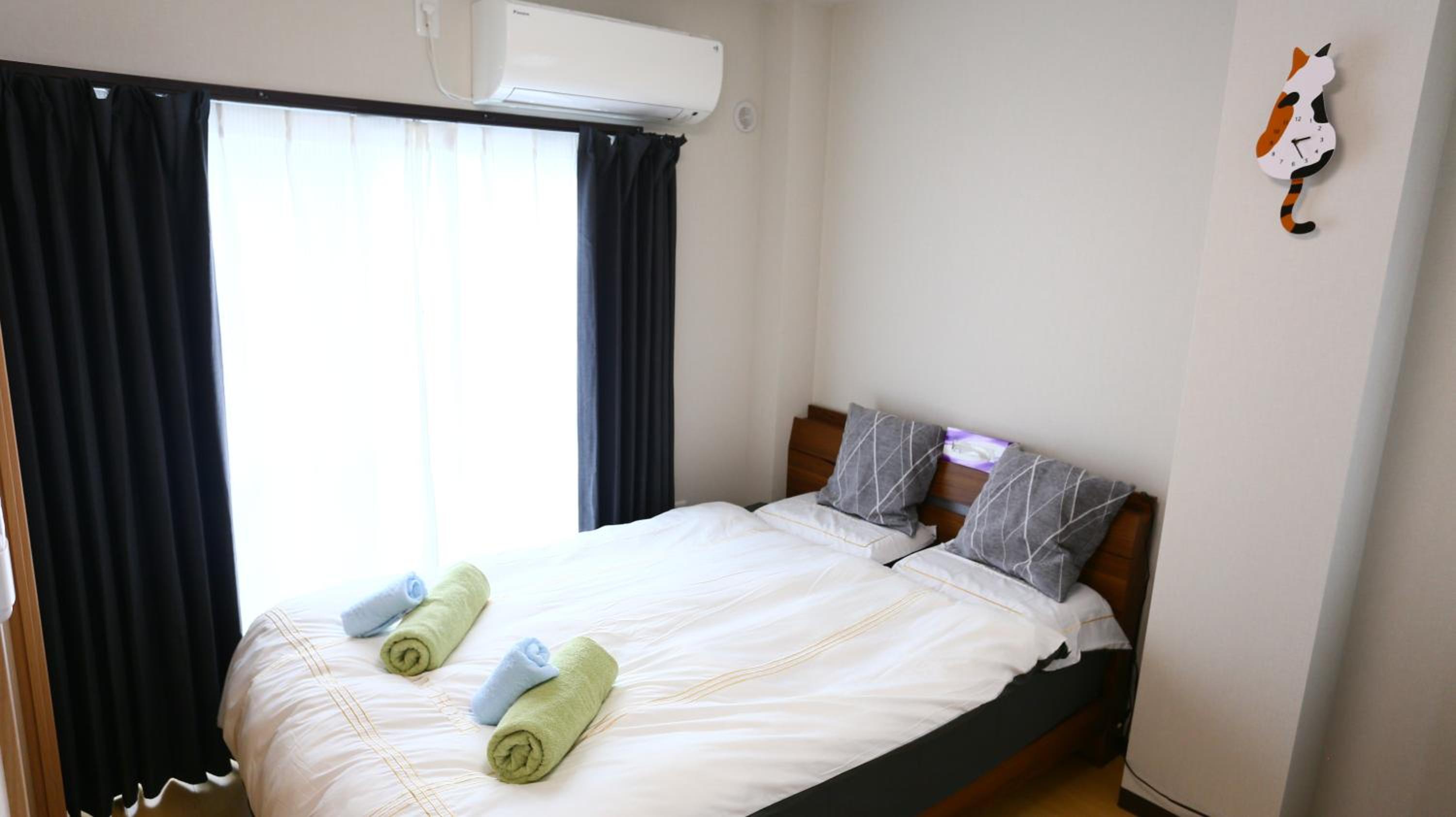 One-Bedroom Apartment photo 2