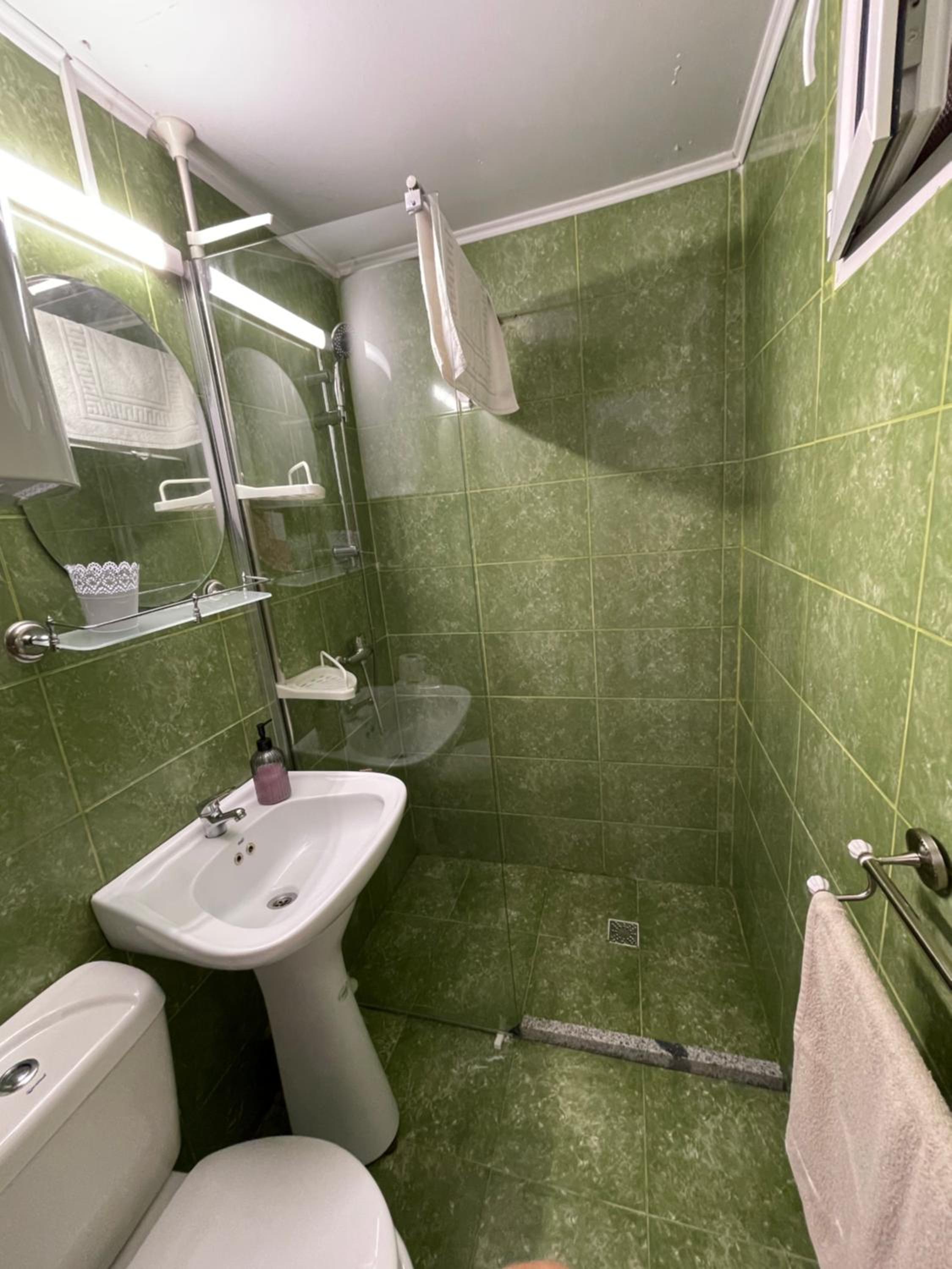 Deluxe Double Room (2 Adults + 1 Child) photo 2