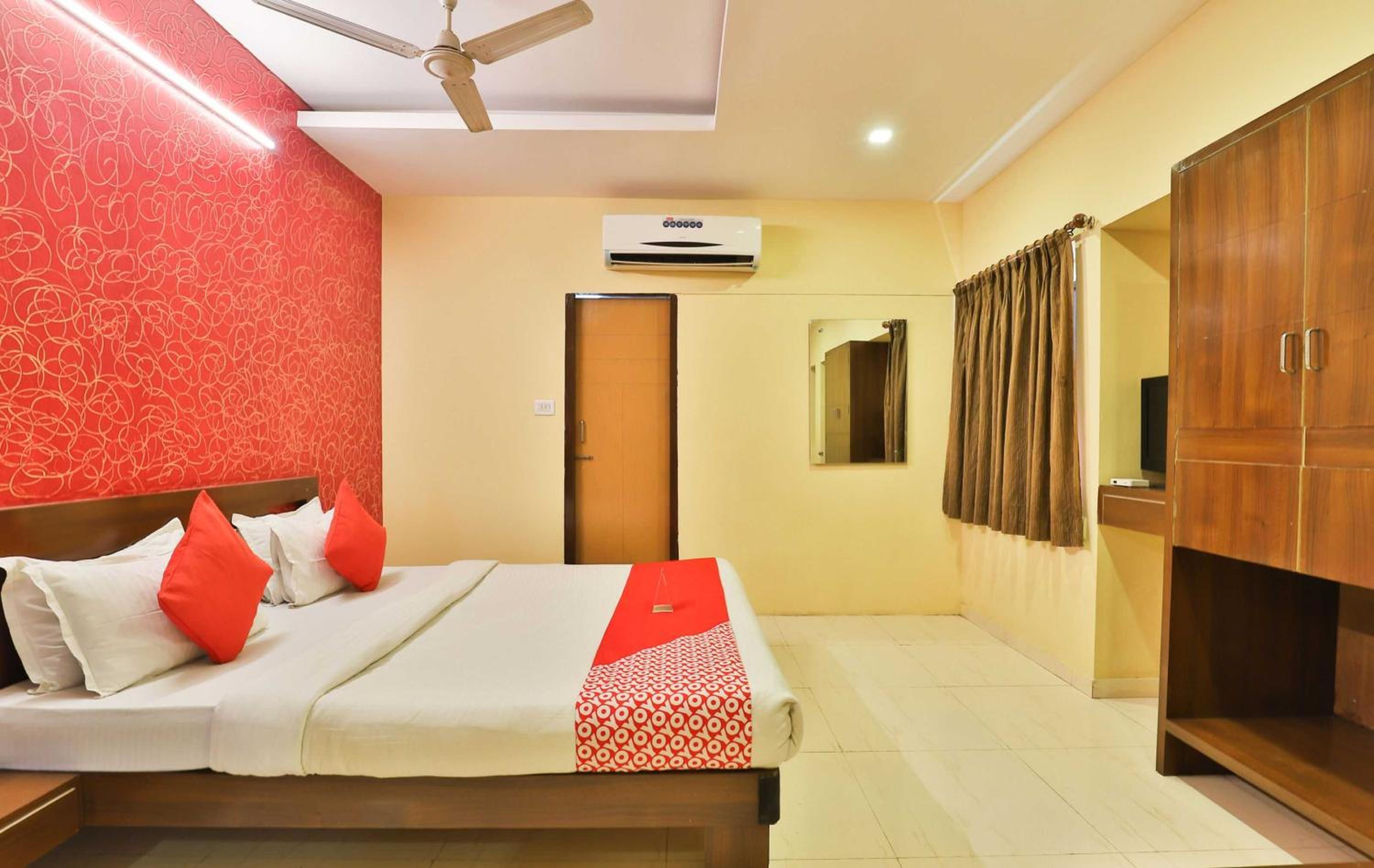 Standard Double Room - Photo 36