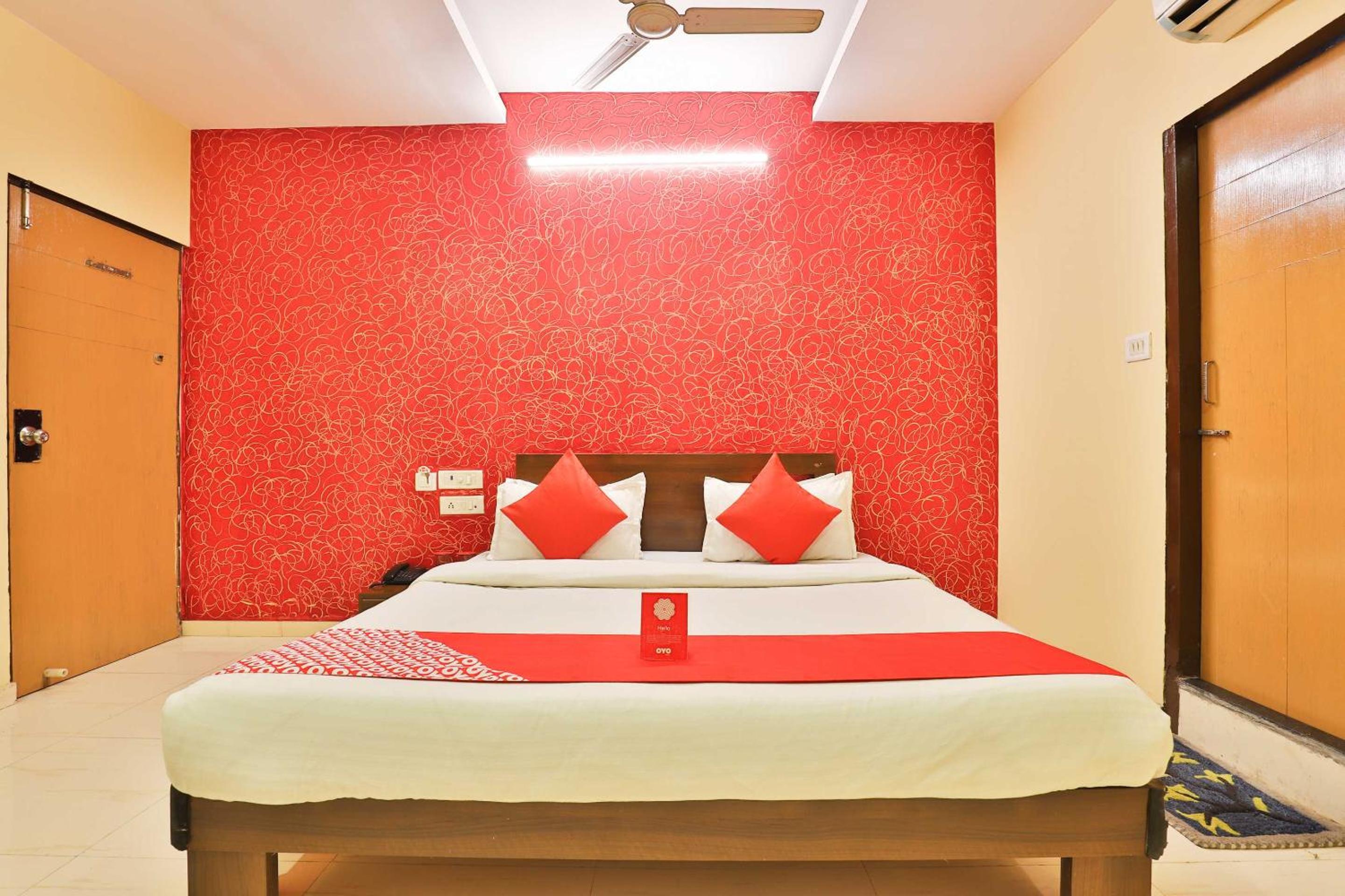 Standard Double Room - Photo 28