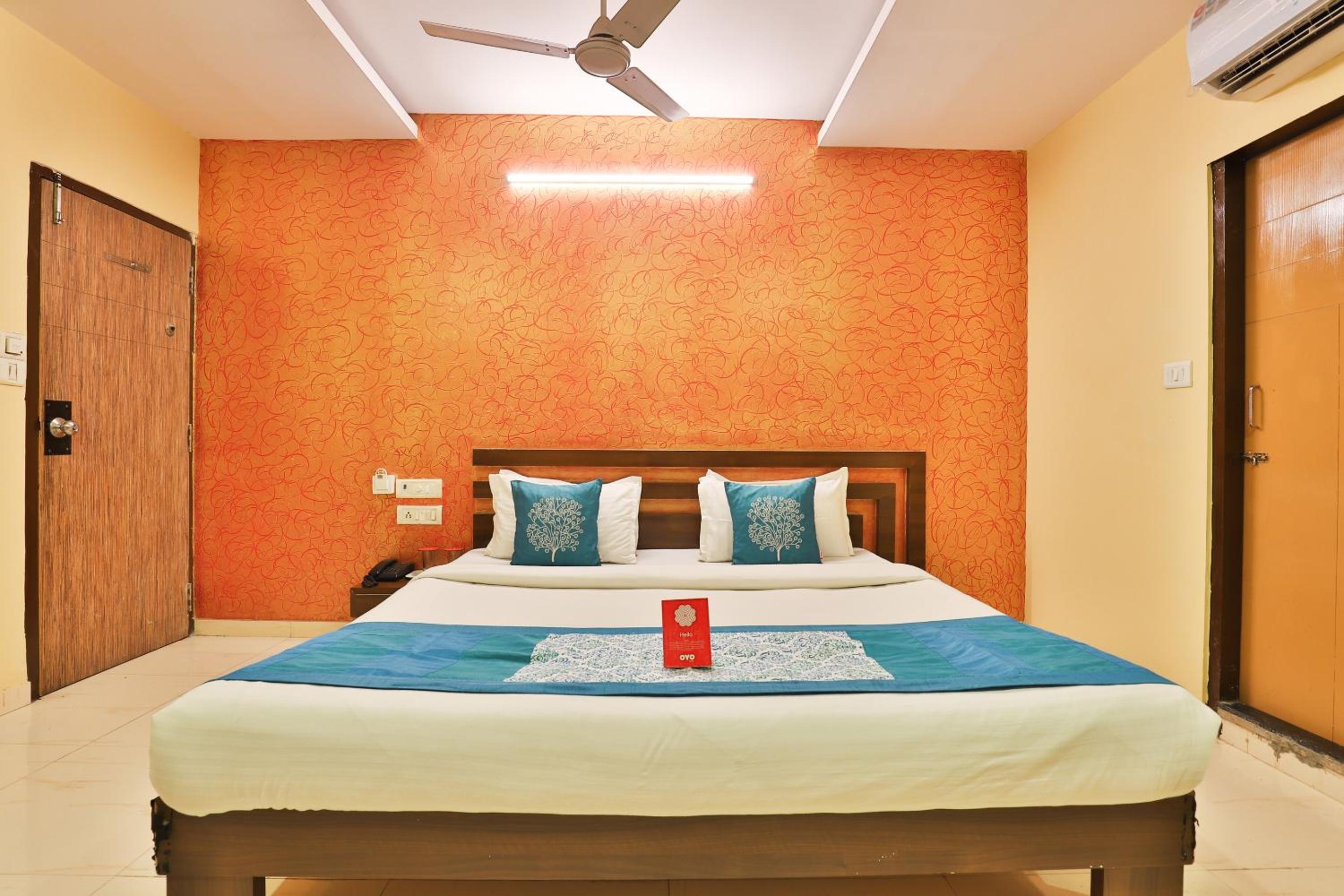 Standard Double Room - Photo 14