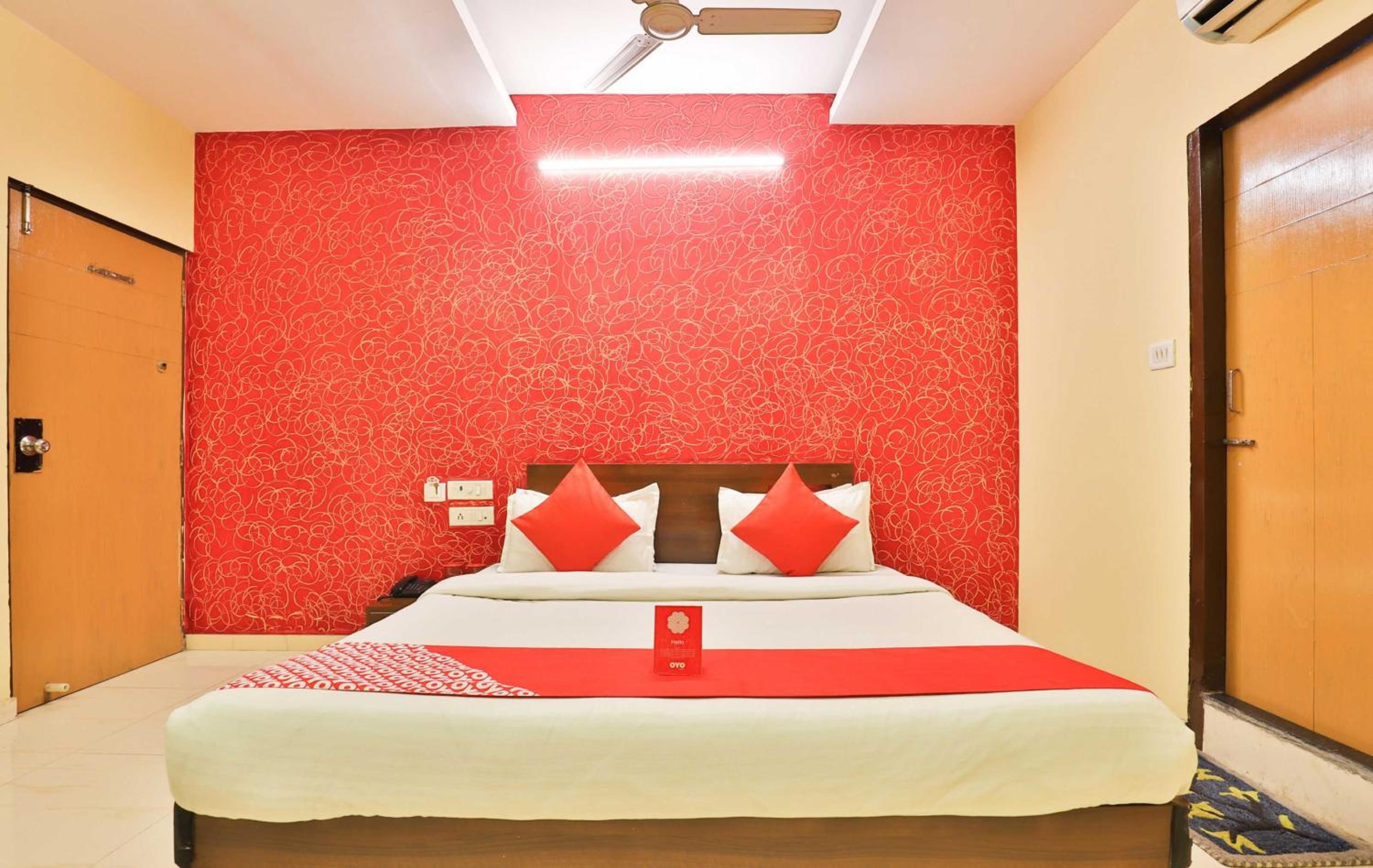 Standard Double Room - Photo 24