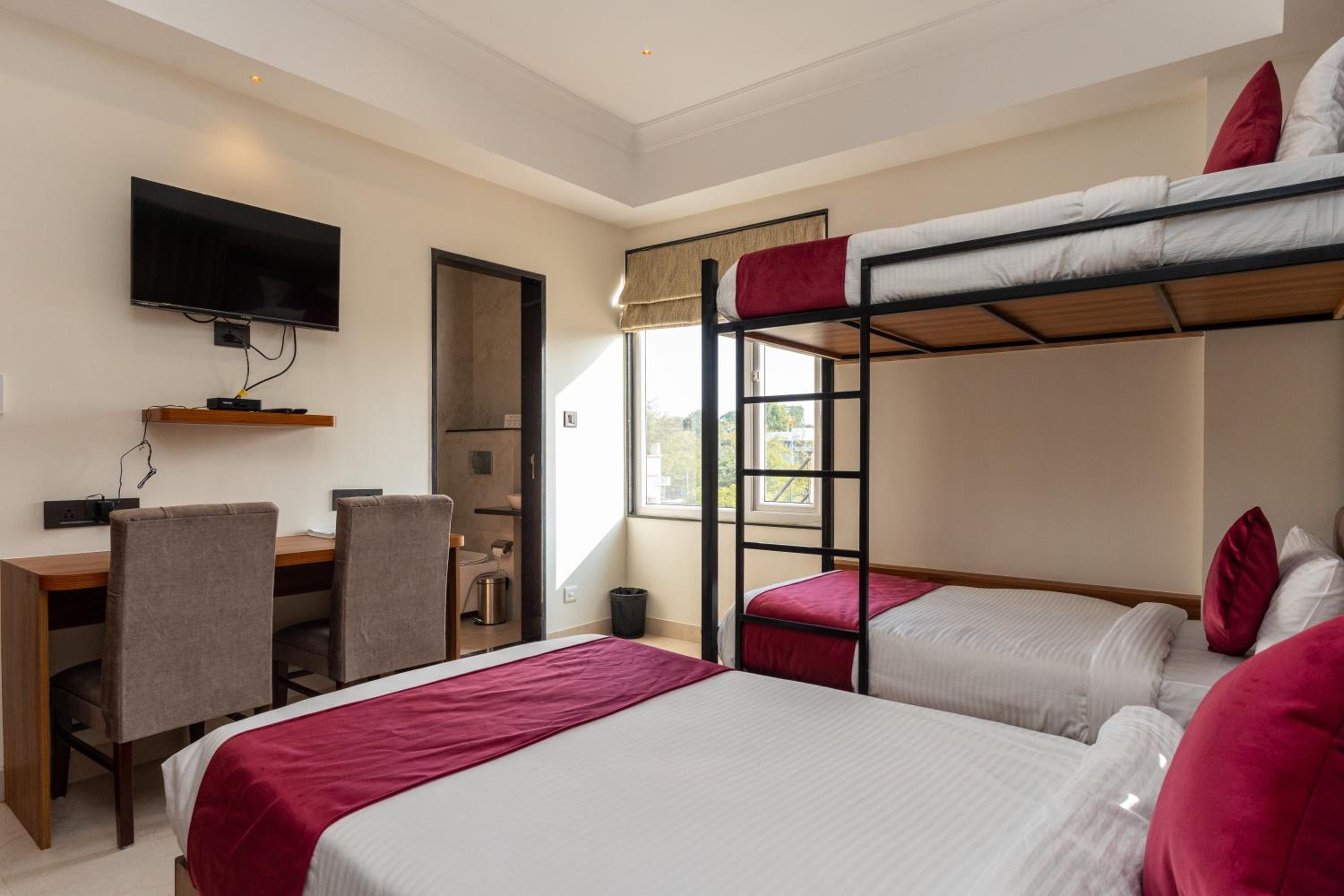Single Bed in Mixed Dormitory Room photo 3