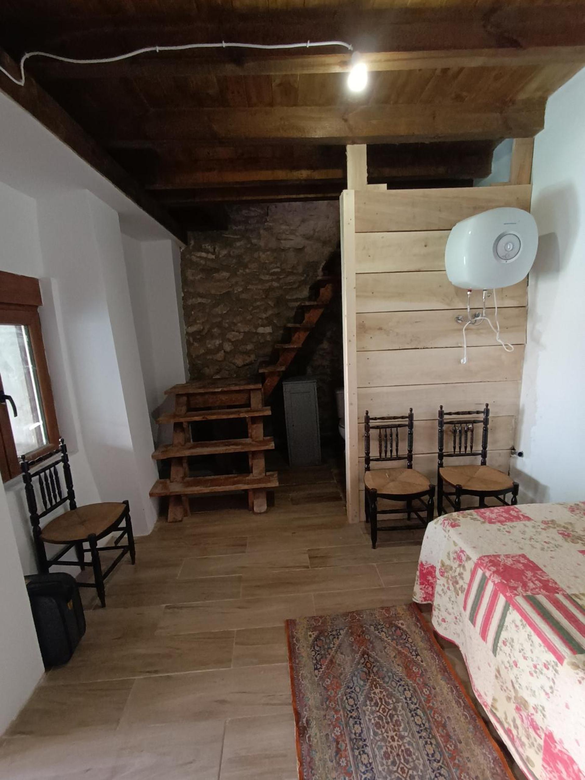 Habitación Deluxe (2 Adultos + 1 Niño)