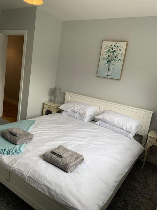 Three-Bedroom House photo 1
