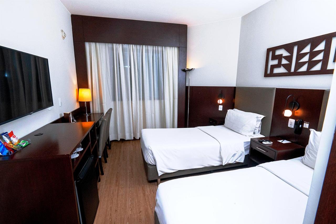 Standard Twin Room - Photo 1