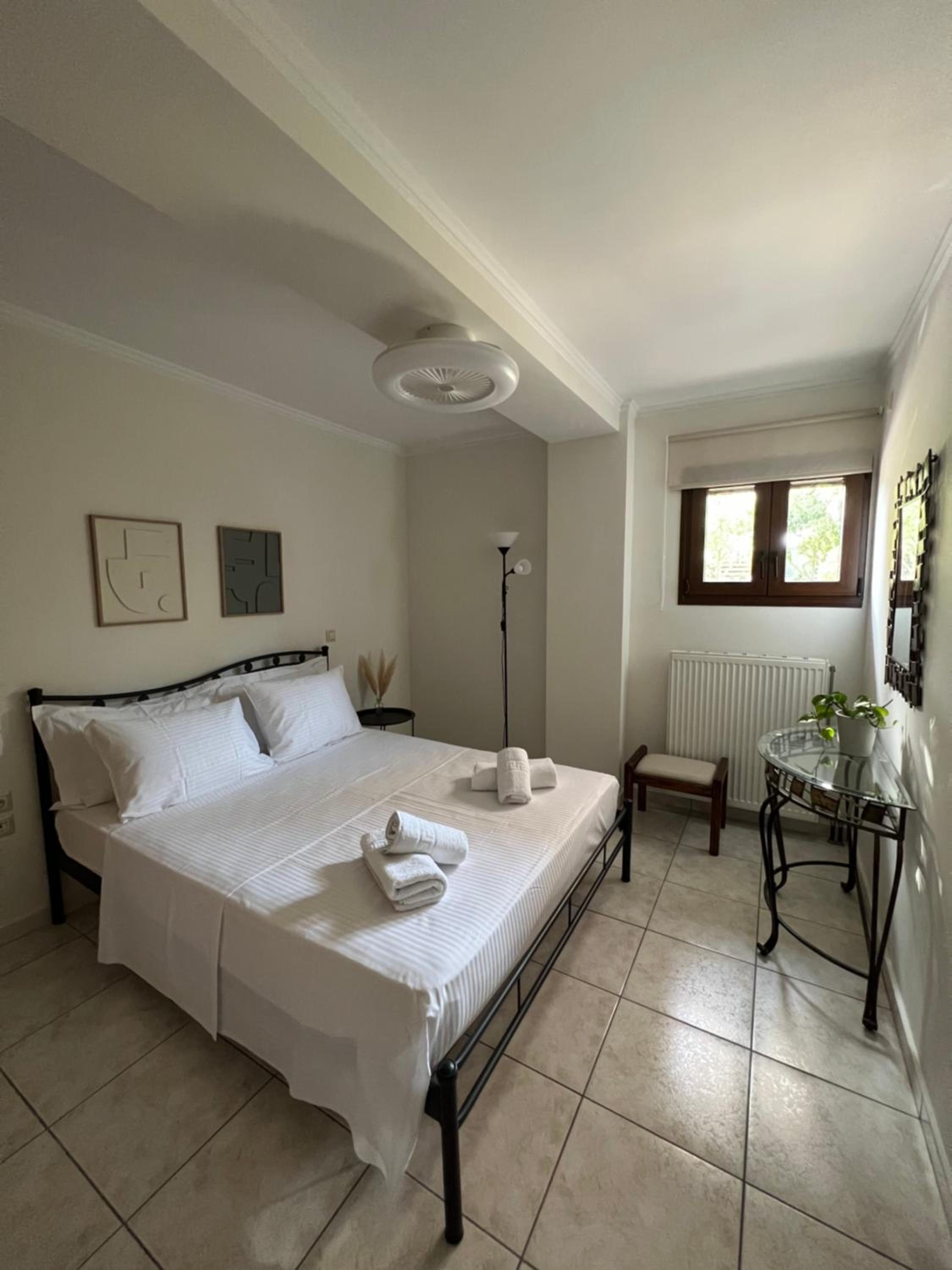 Two-Bedroom Deluxe Apartment With Garden View