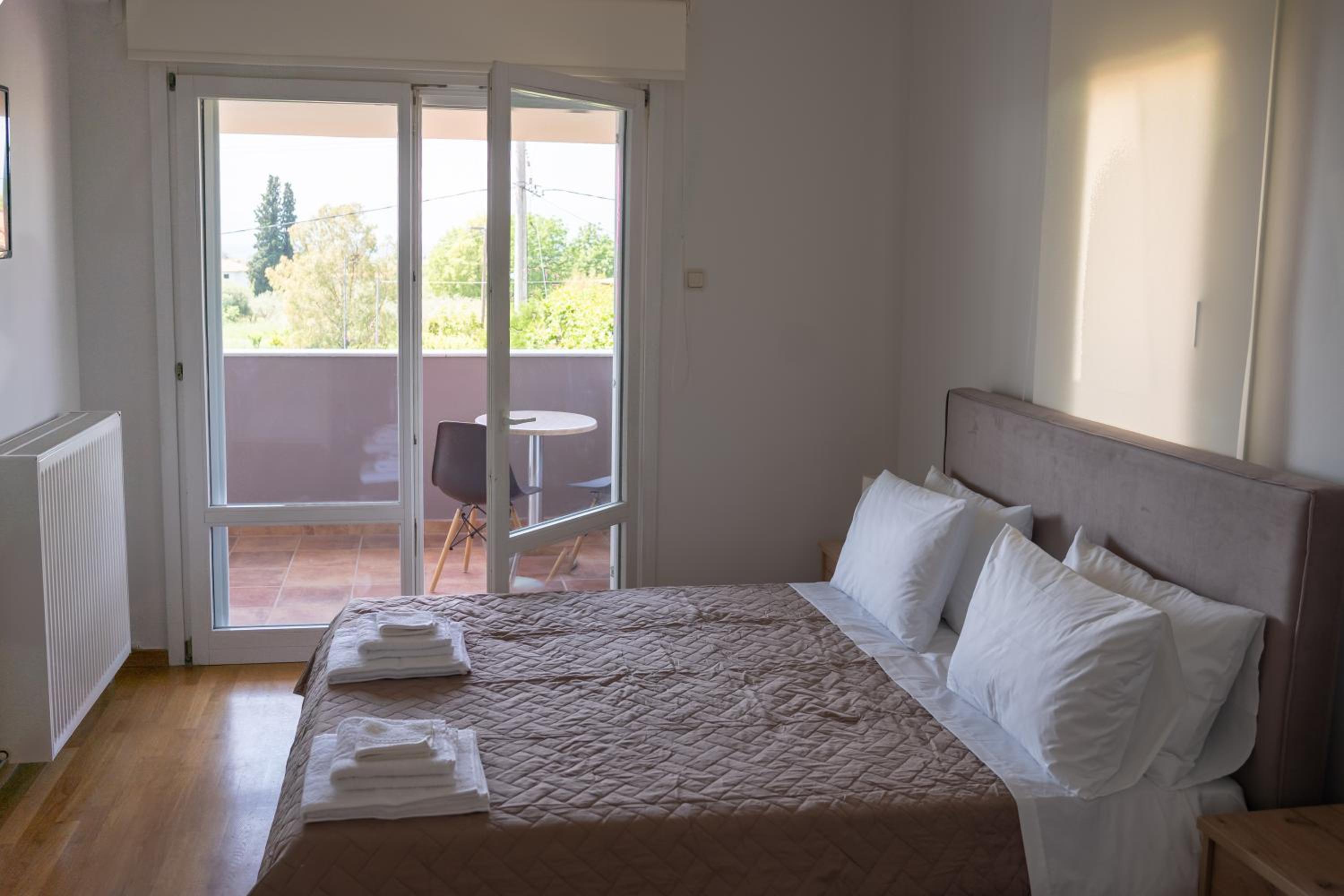 Three-Bedroom Villa photo 1
