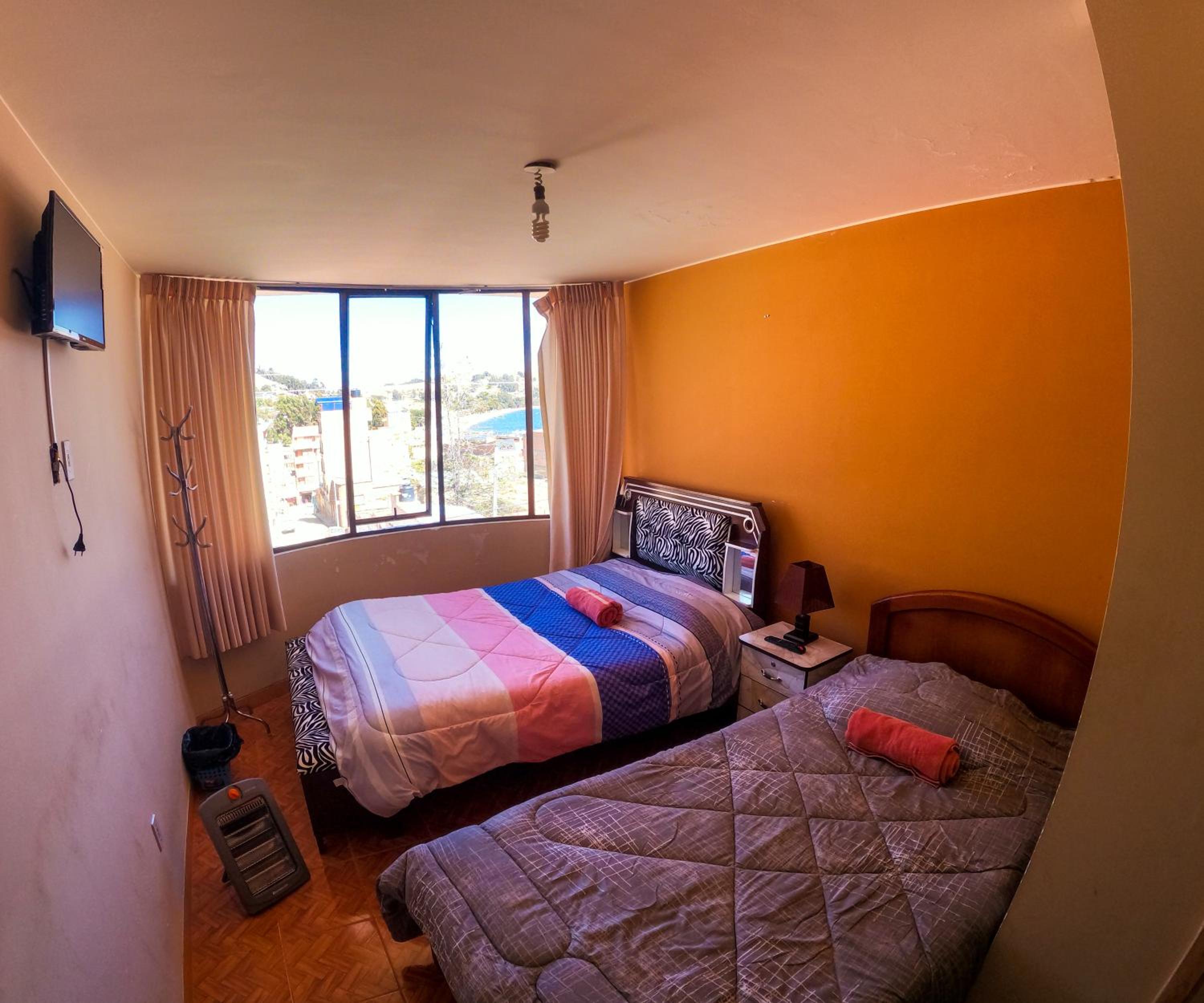 Economy Twin Room photo 2