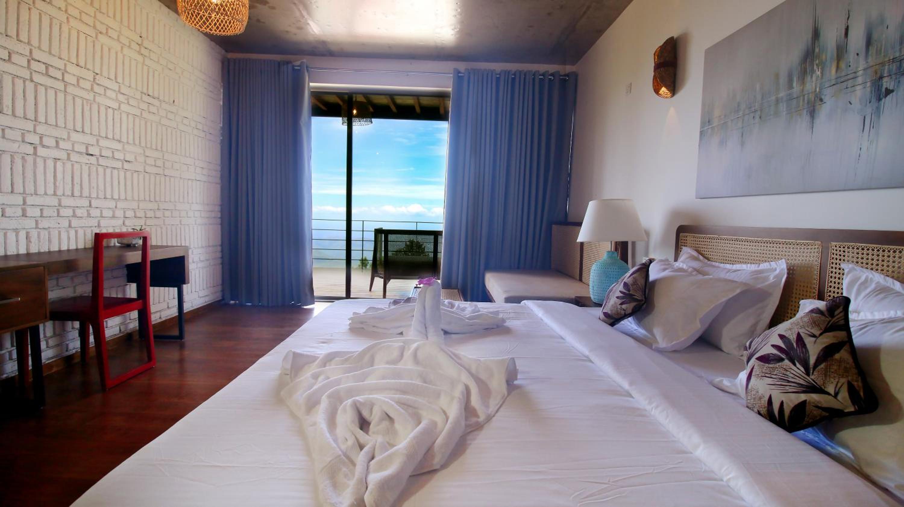 King Room with Mountain View