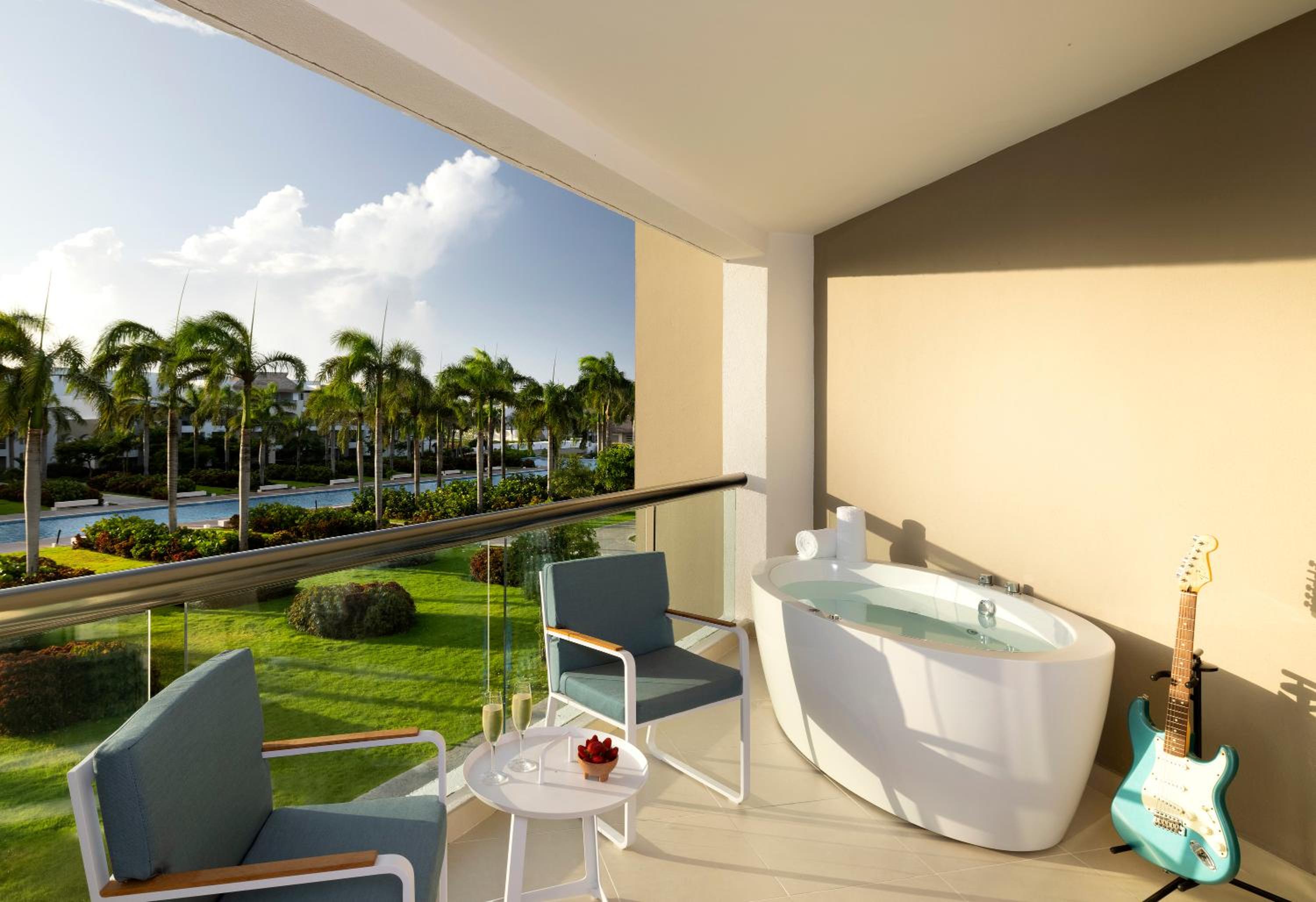 Caribbean Sand Suite Double beds & sofa