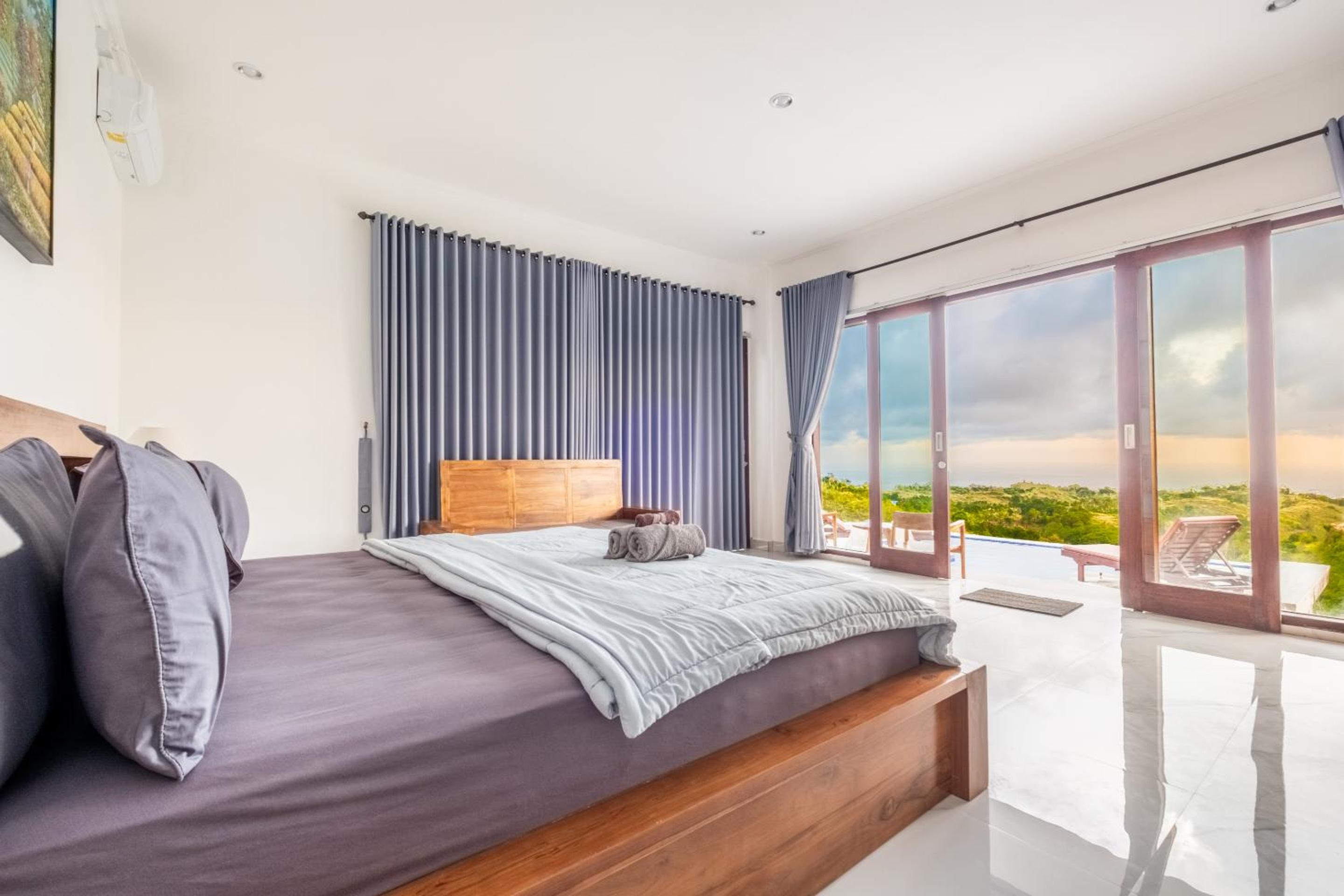 Deluxe Suite with Private Pool - Photo 1