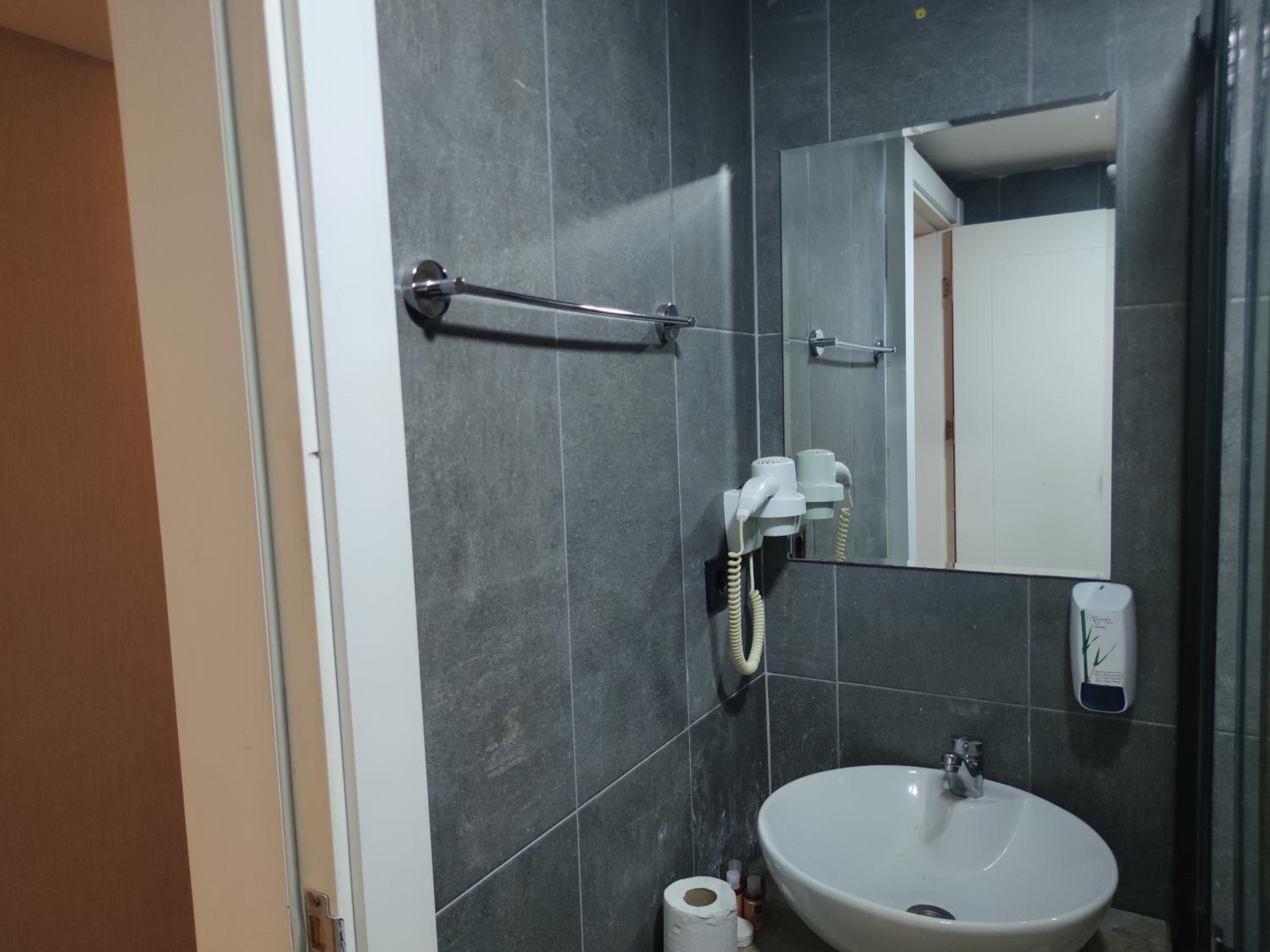 Basement Twin Room