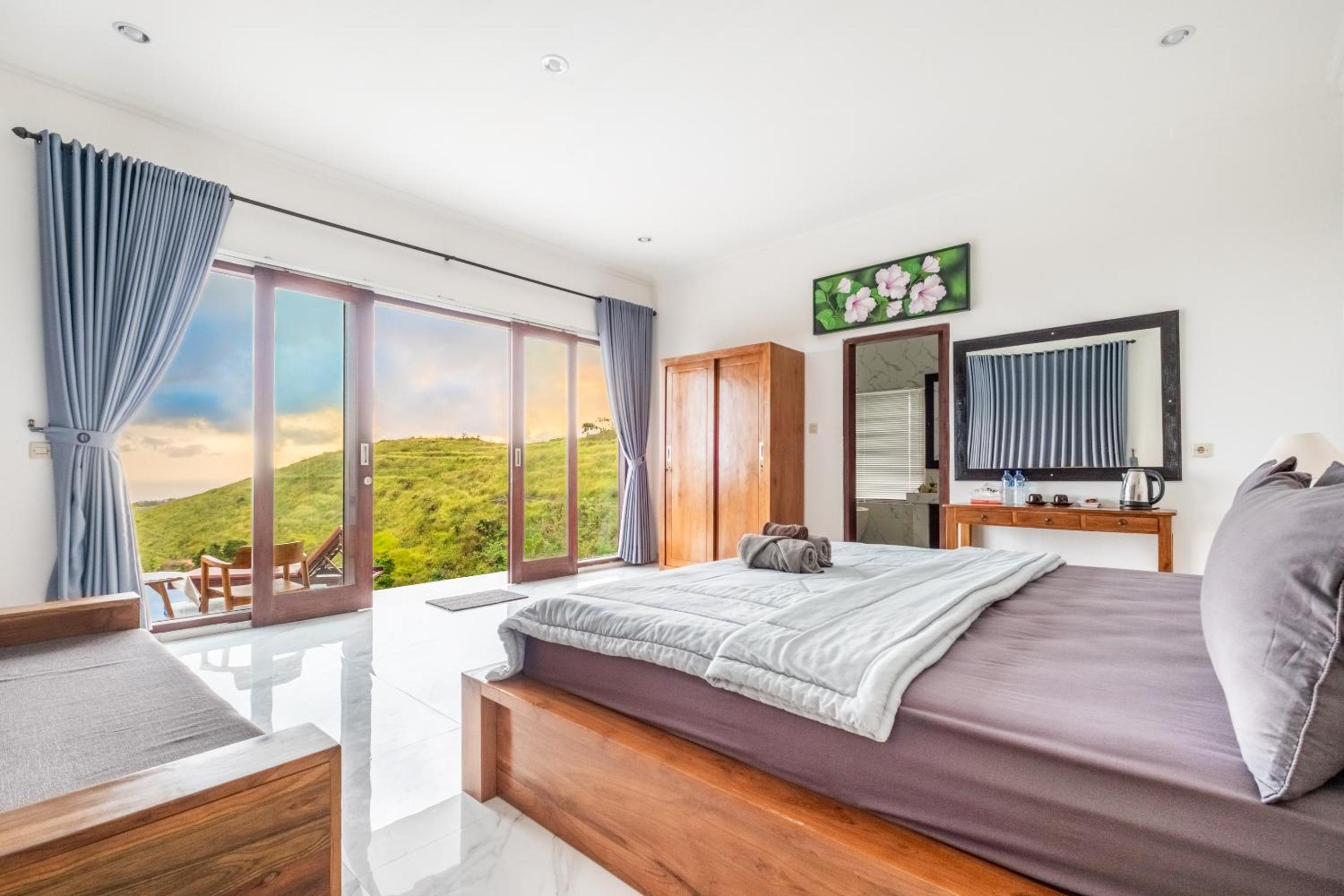 Deluxe Suite with Private Pool - Photo 8