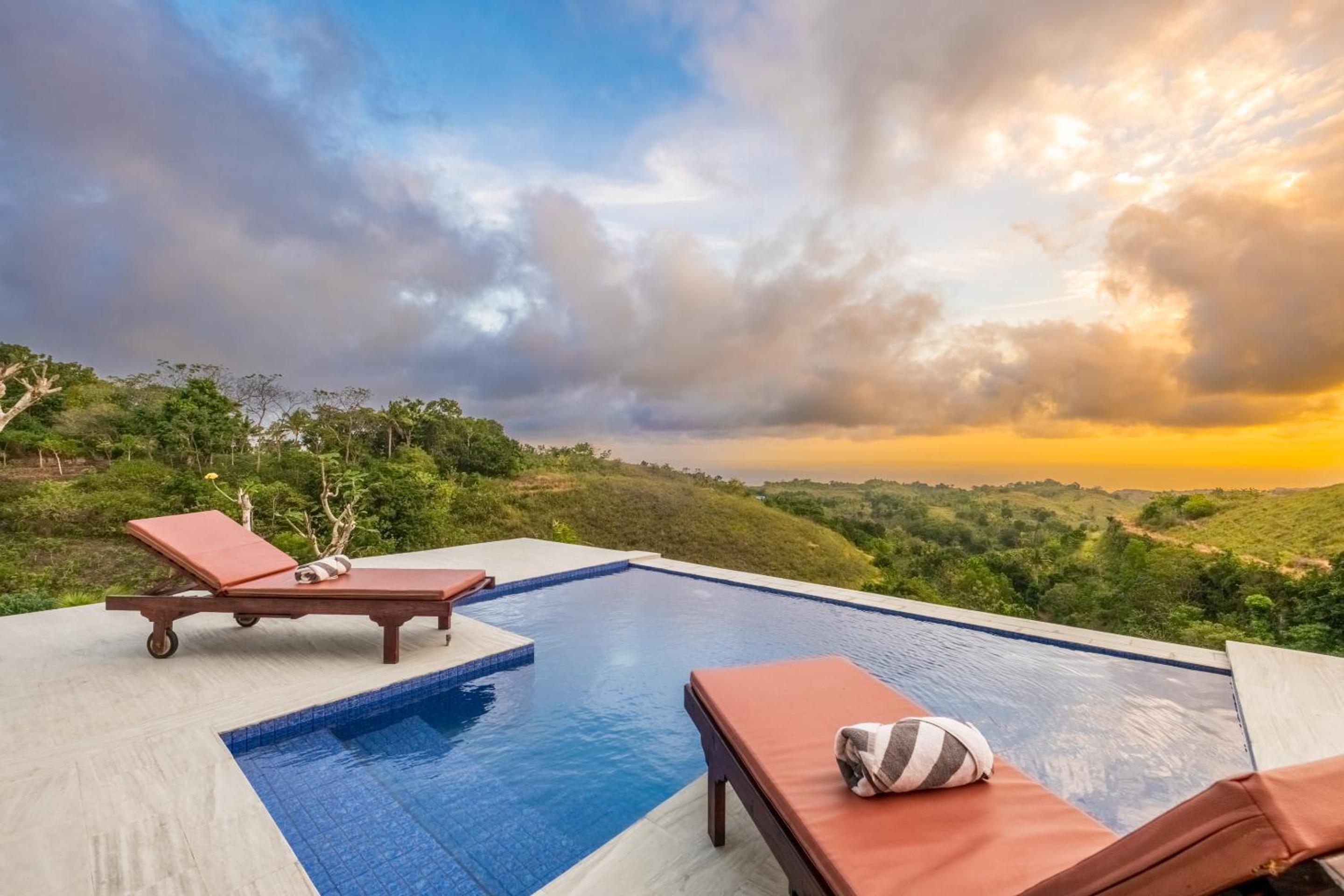 Deluxe Suite with Private Pool - Photo 34