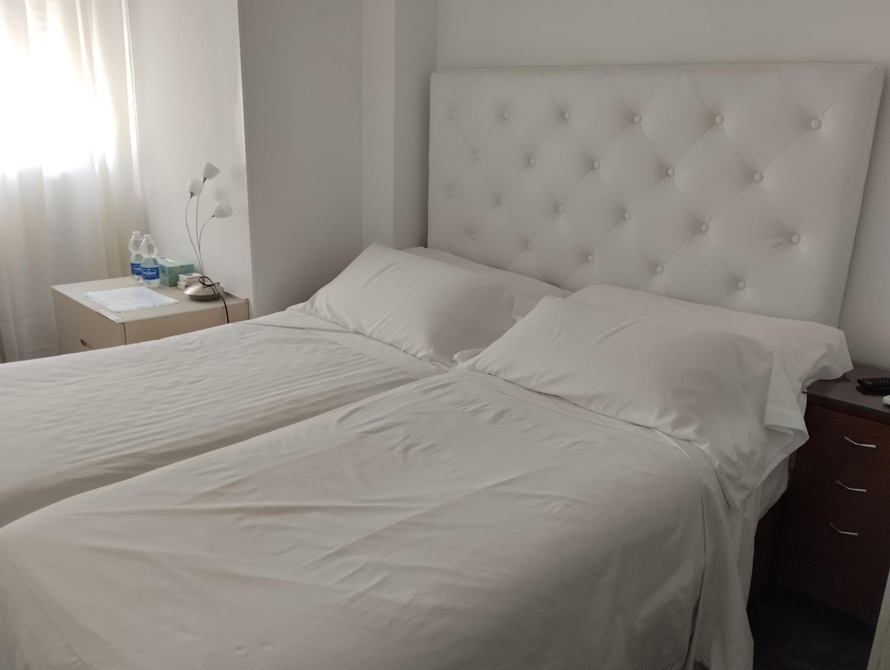 Twin Room photo 2
