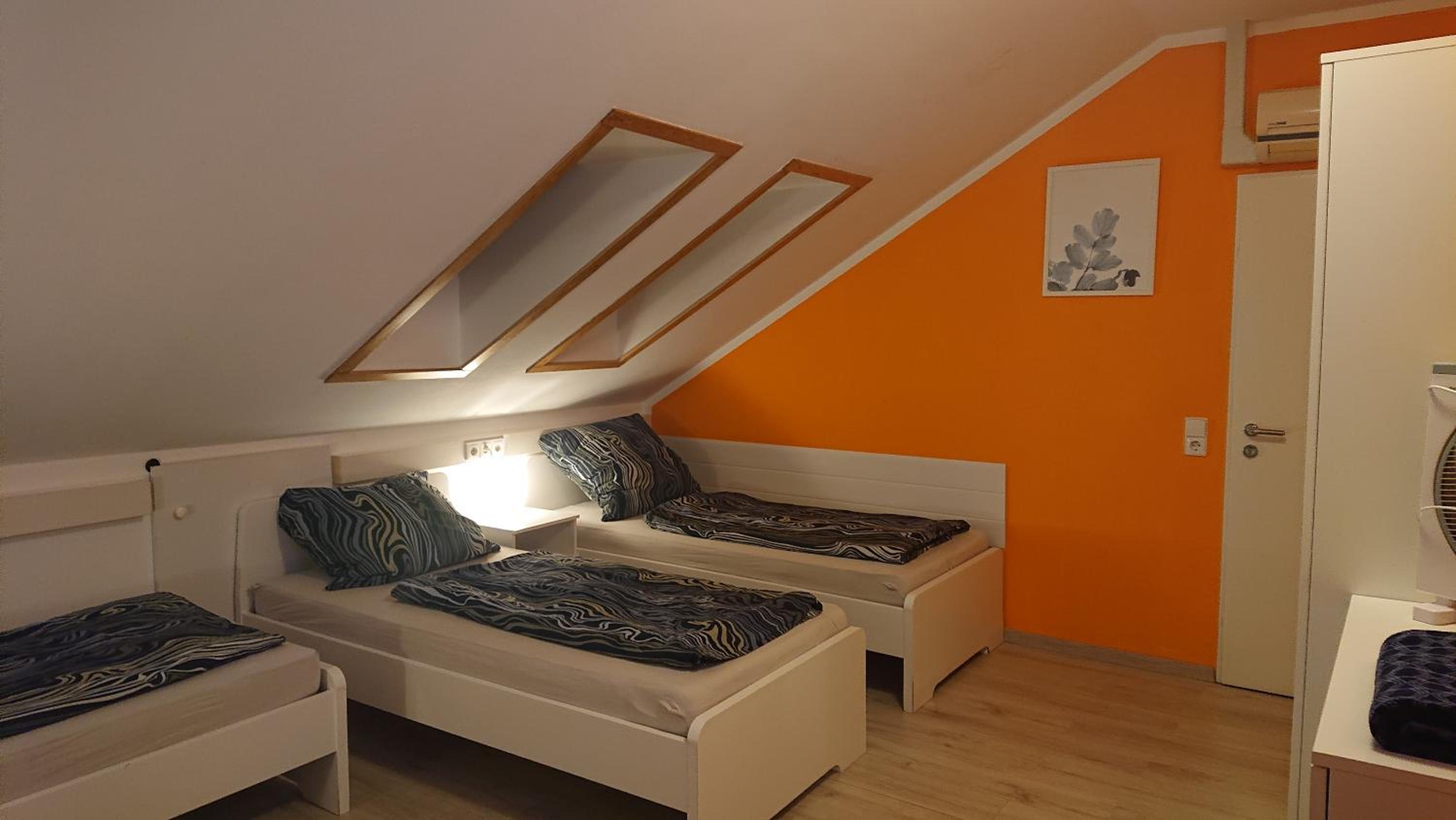 Triple Room with Shared Bathroom photo 3