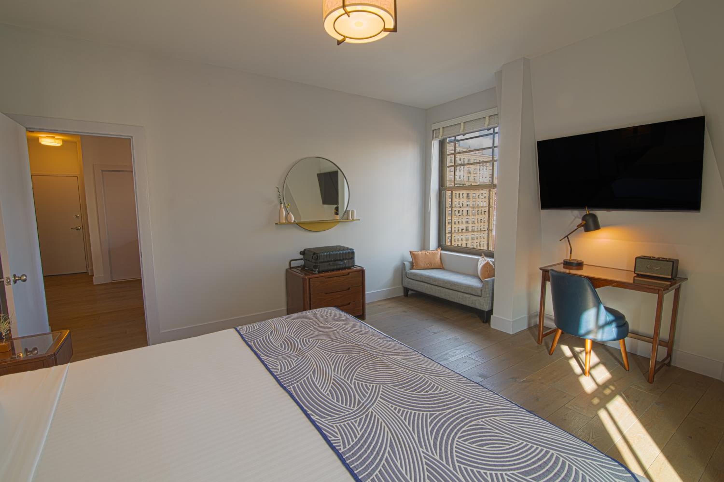 Hudson Suite photo 1