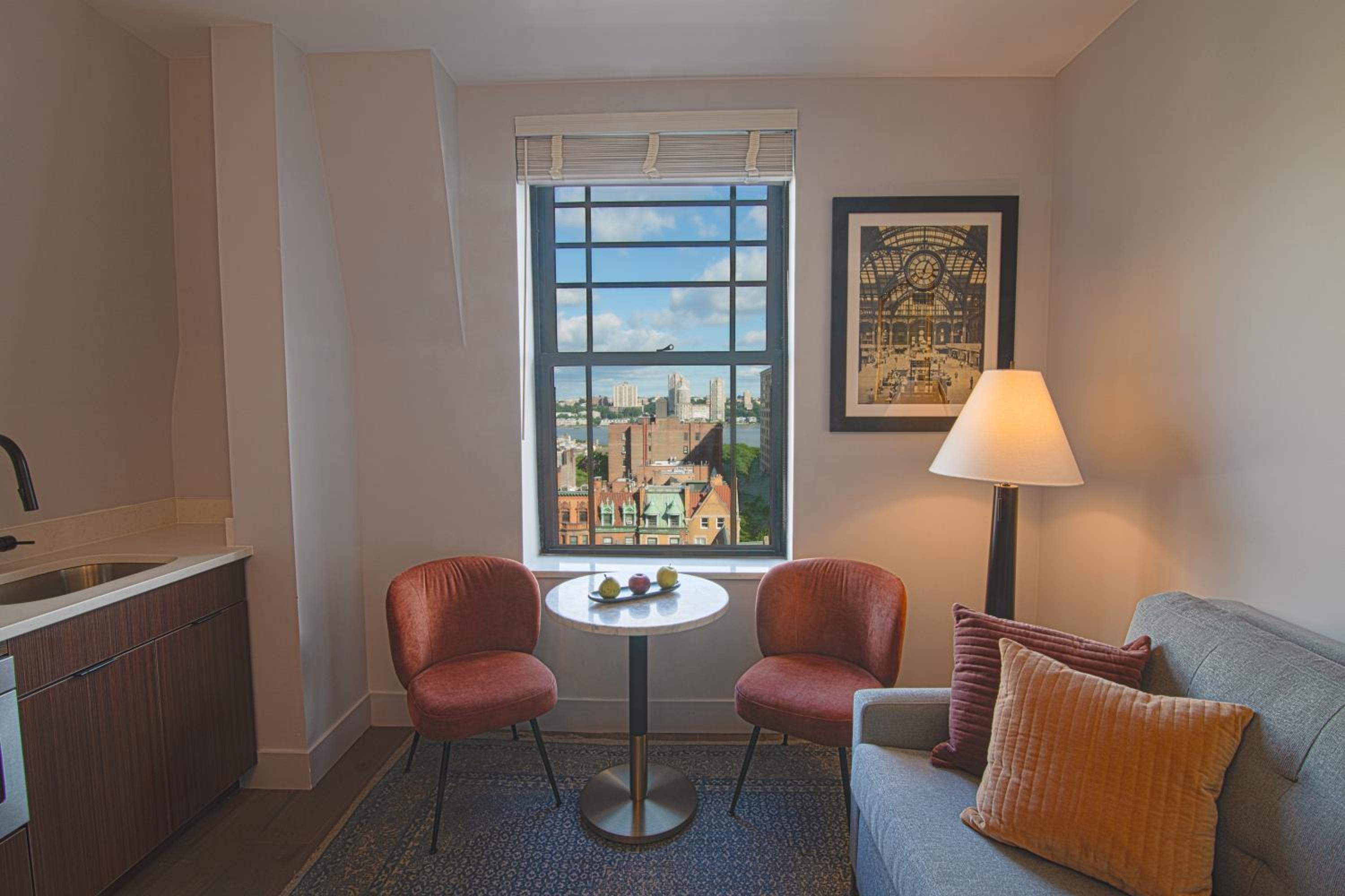 Hudson Suite photo 2