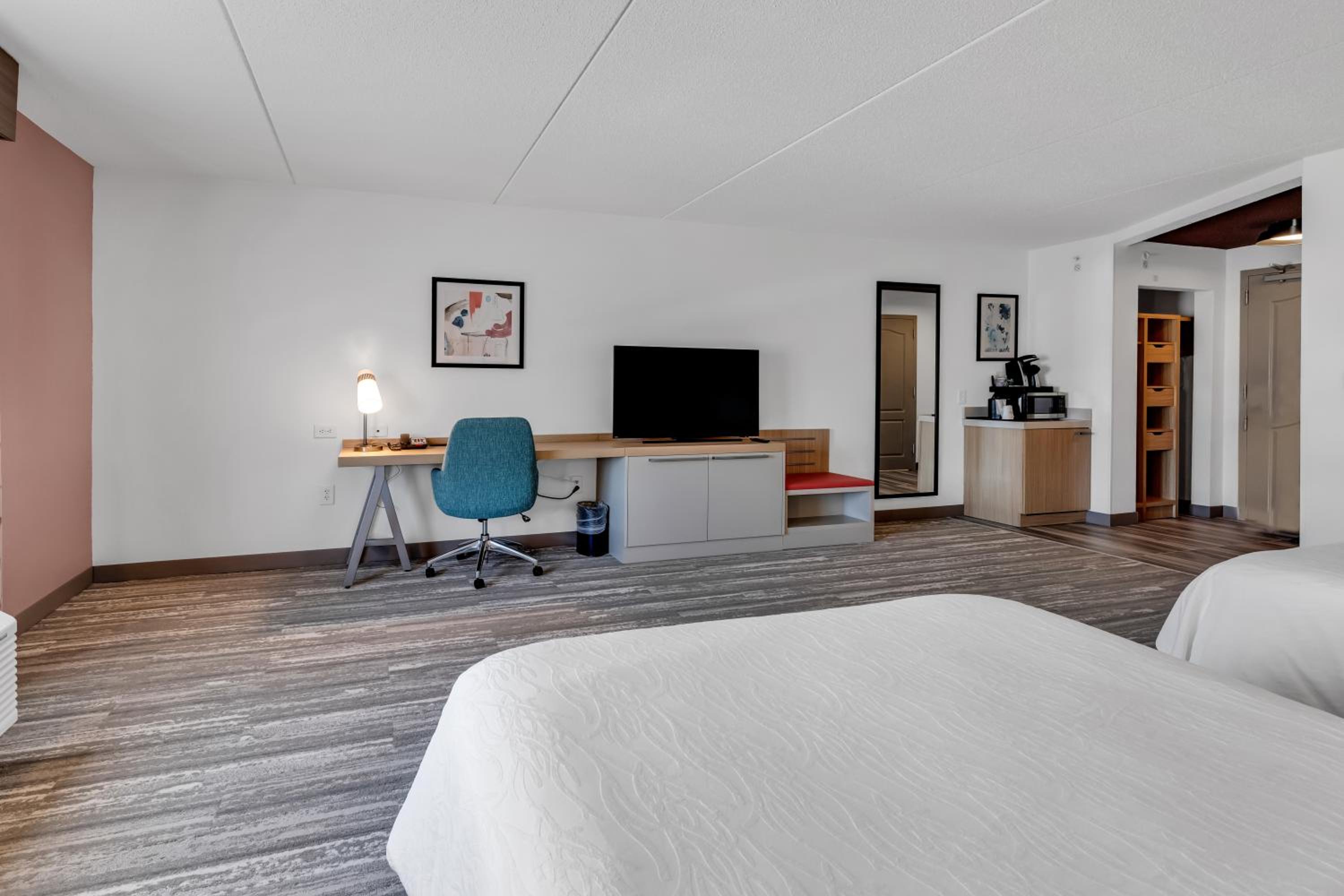 Queen Room with Two Queen Beds - Hearing Access - Photo 3