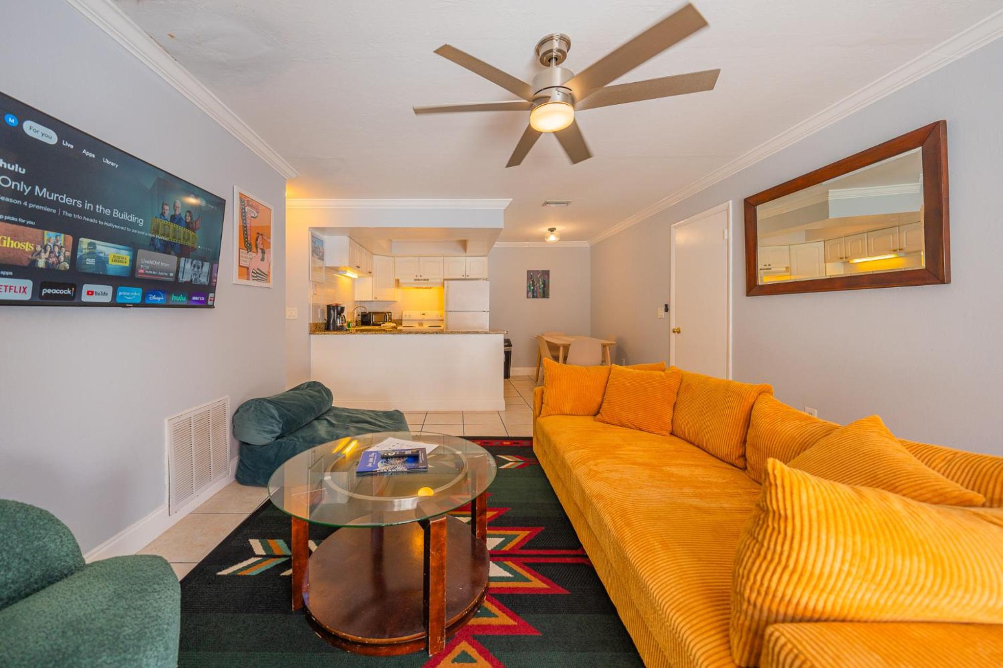 Superior King Suite photo 1
