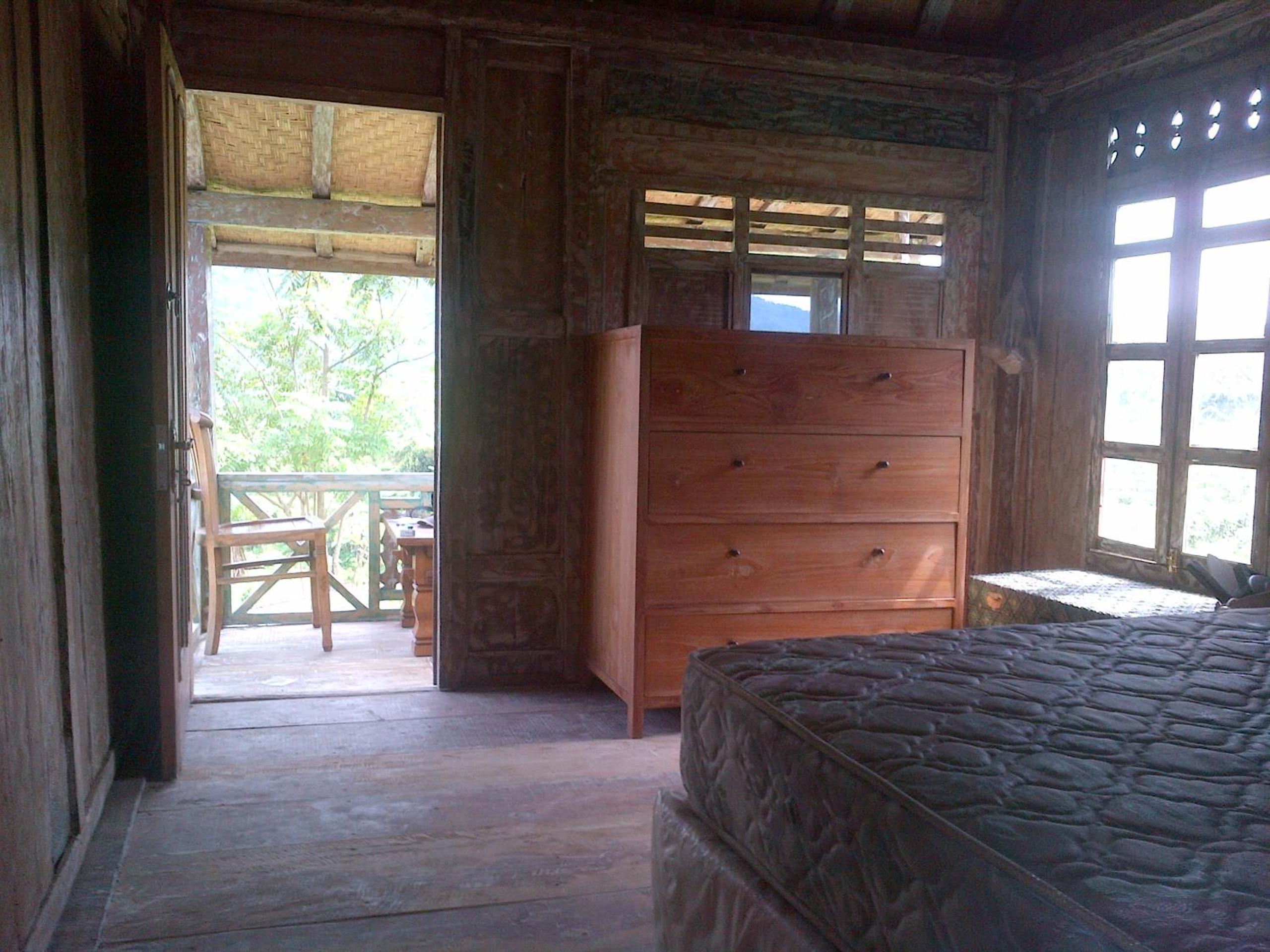Bungalow with Garden View - Photo 1
