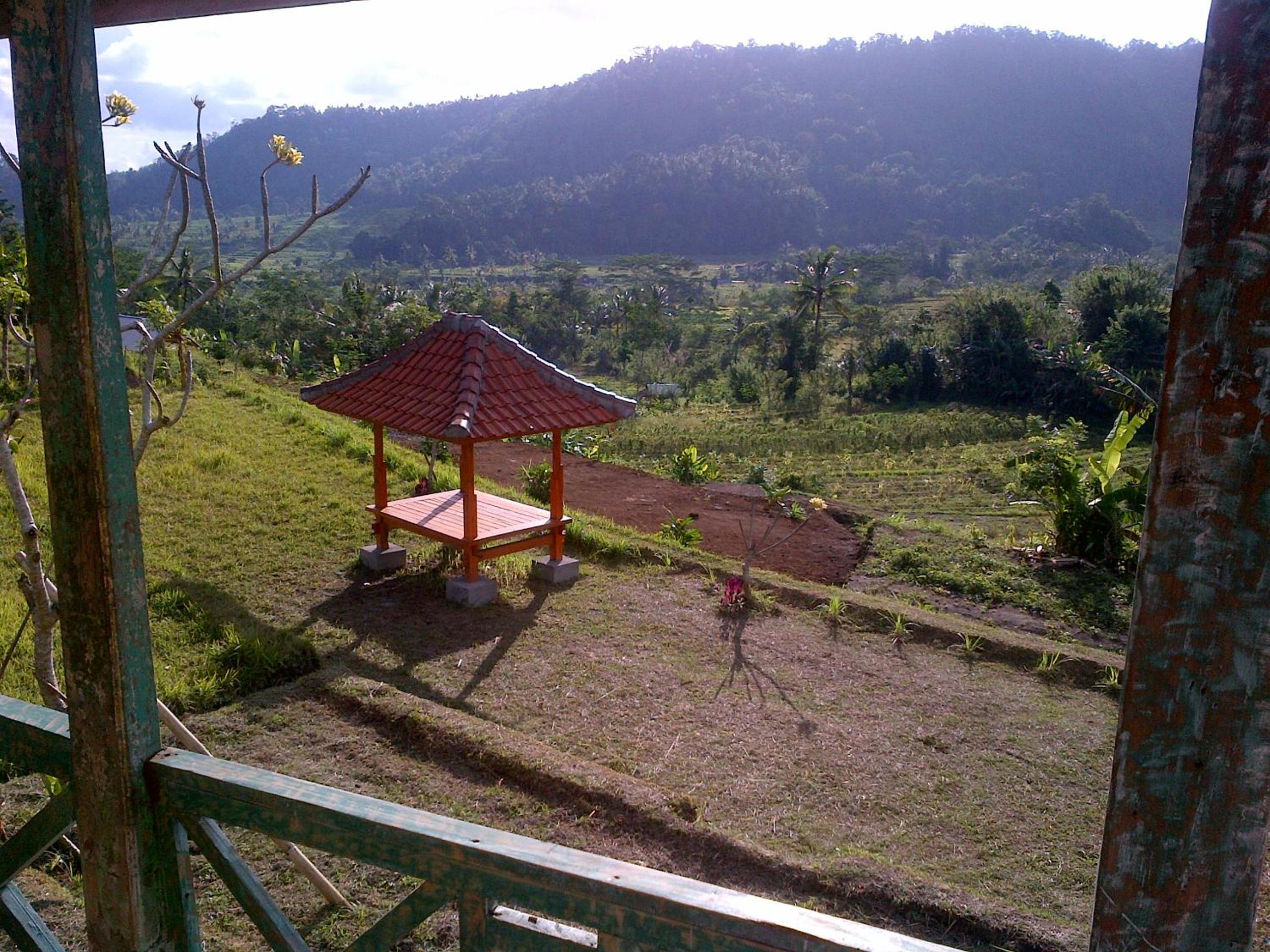 Bungalow with Garden View - Photo 21