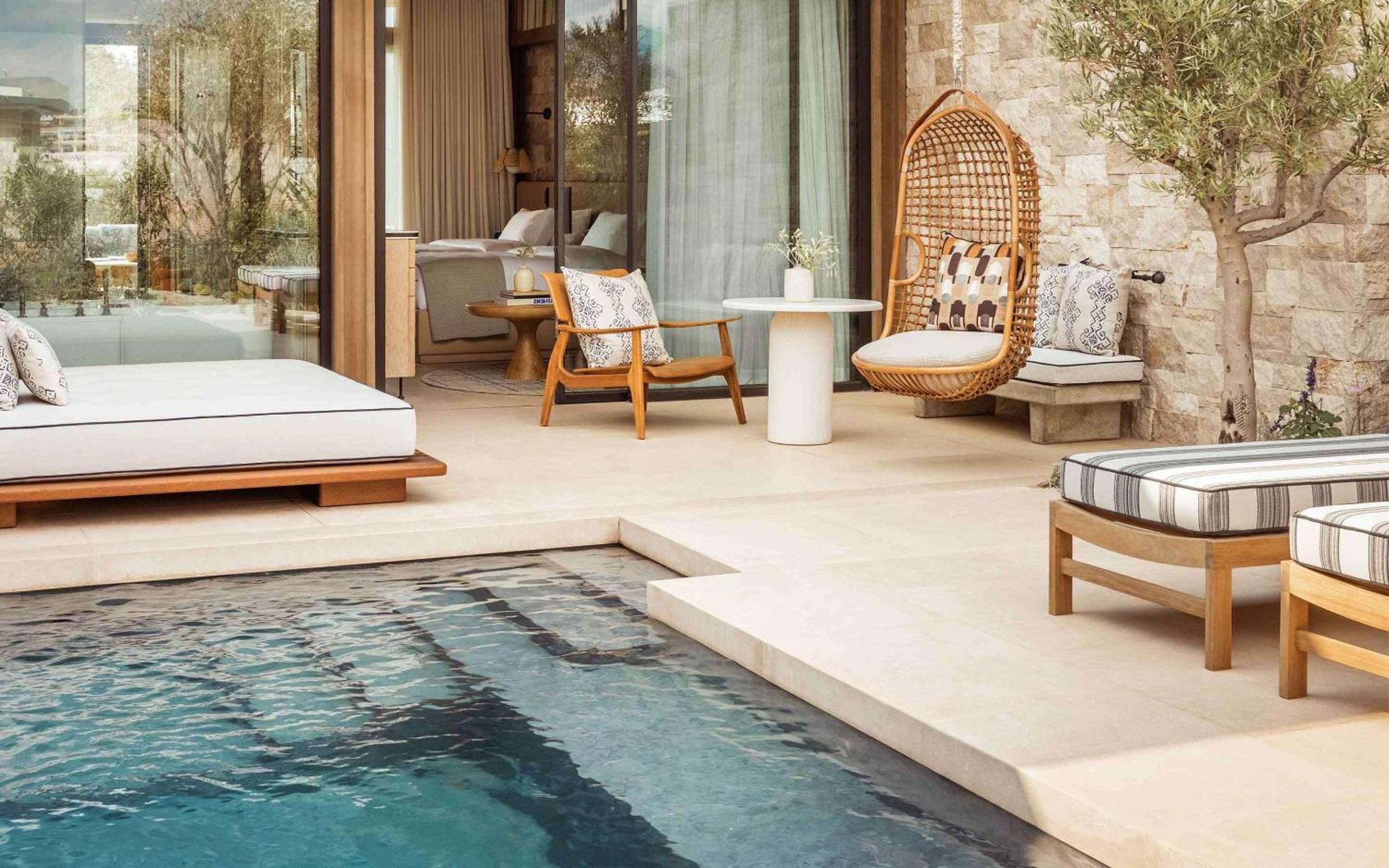 Aesthesis Bungalow Queen with private pool thumbnail 6