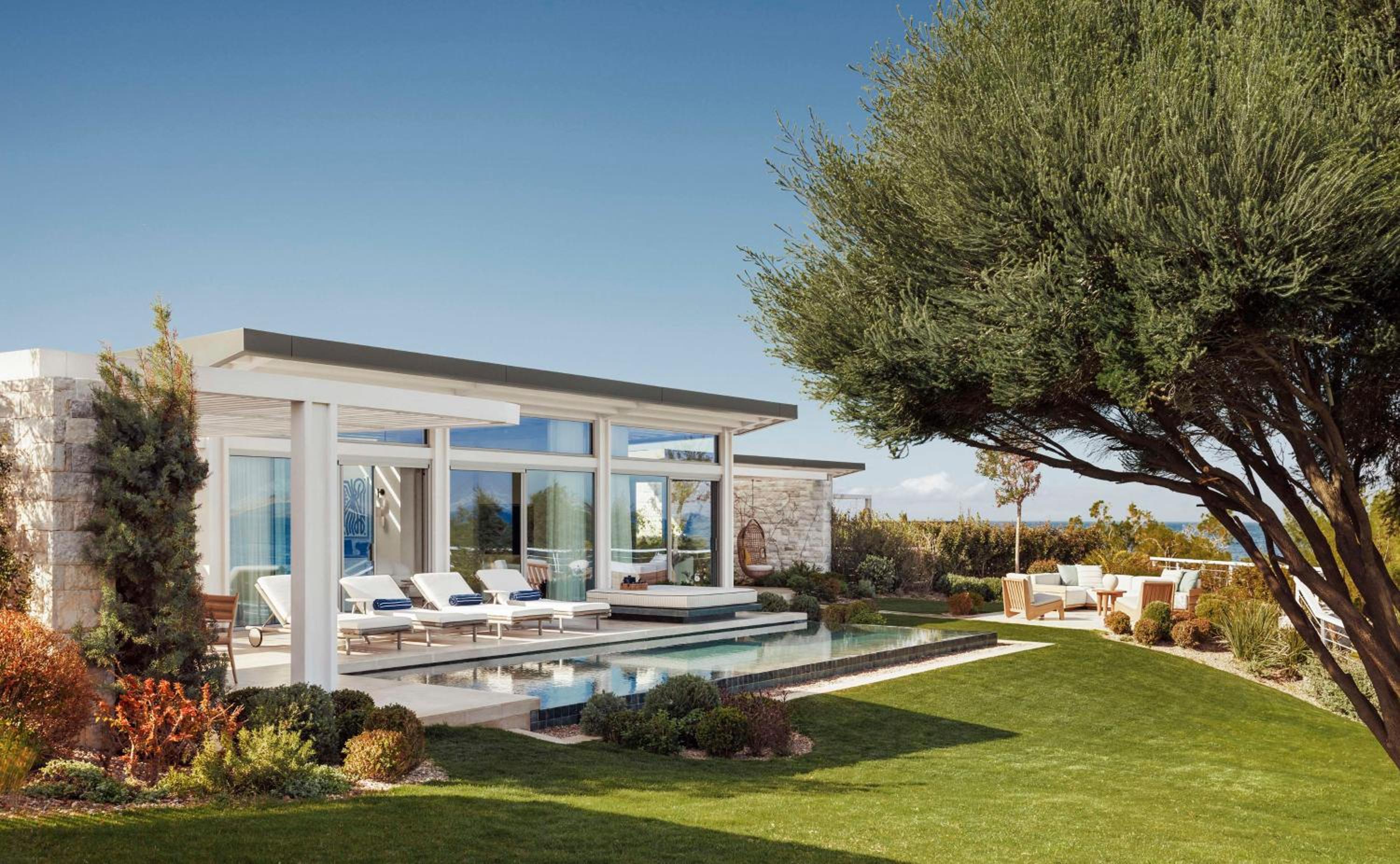 Villa Kyma with private pool thumbnail 5