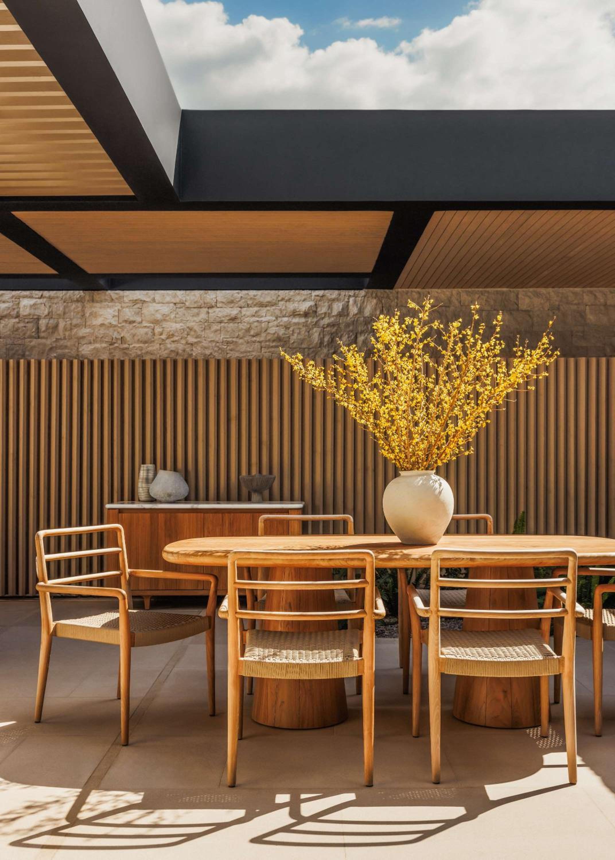 2 Bedroom Epos Residence - Seafront With Private Pool