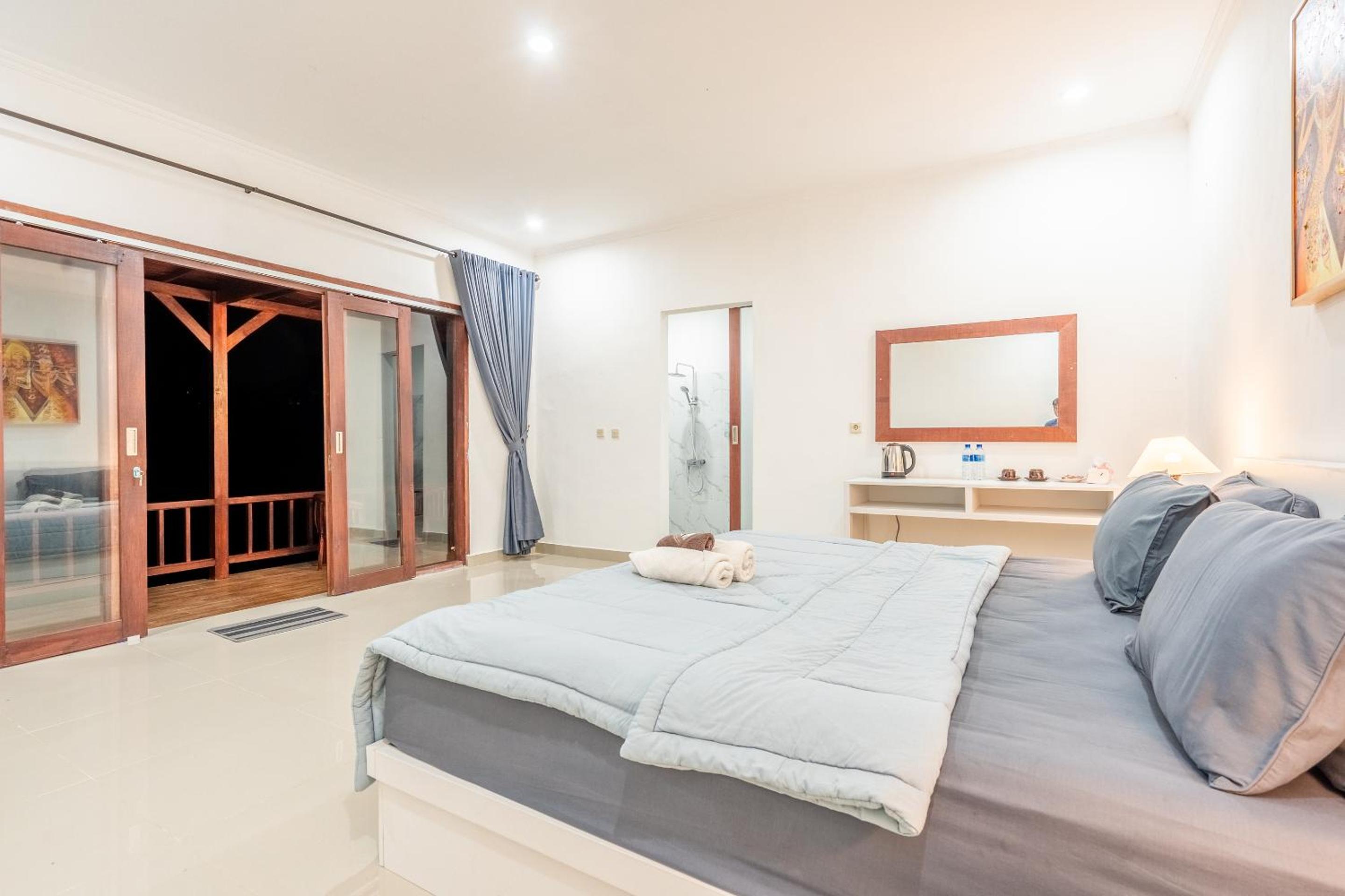 Standard Room 2 - Photo 1