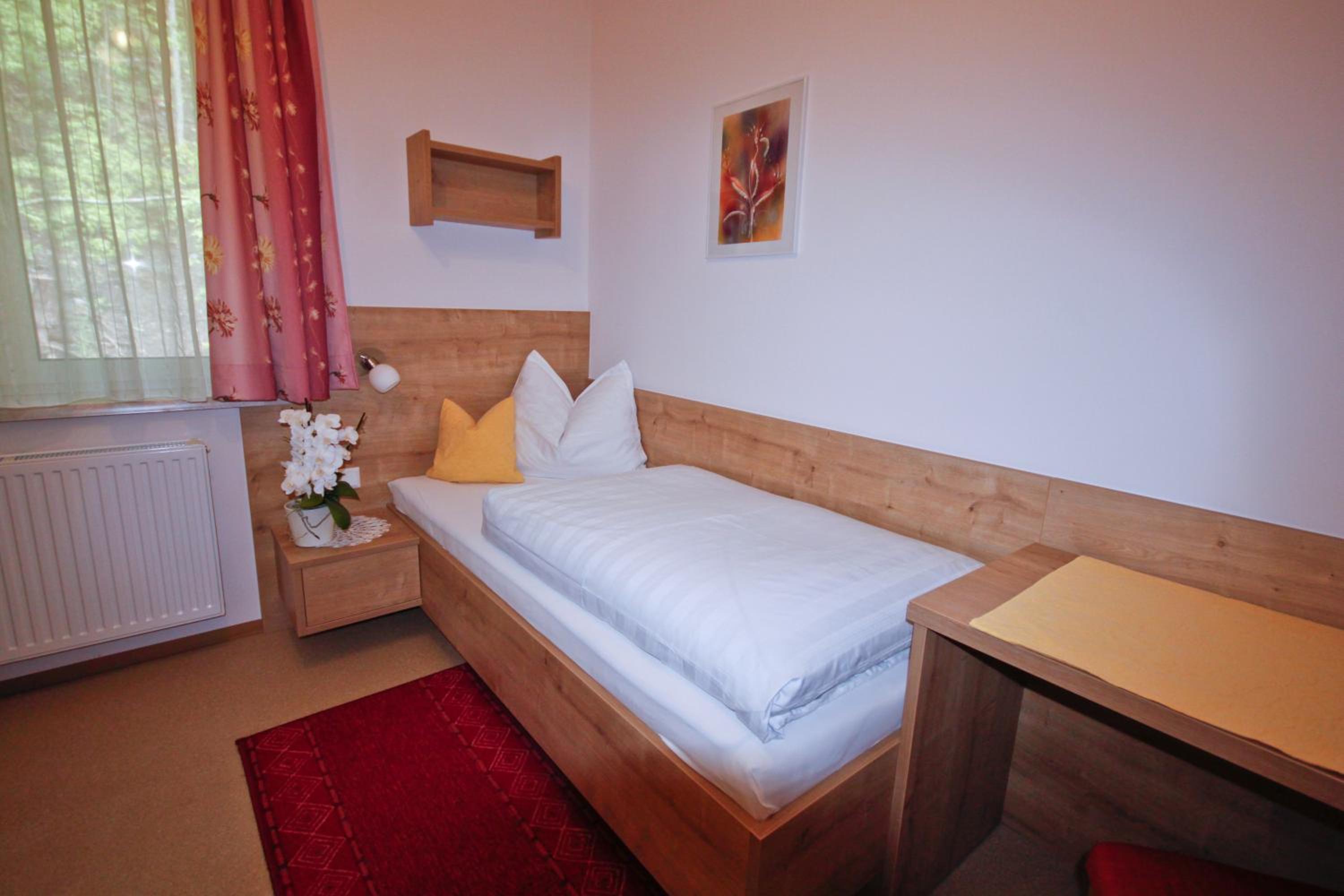Single Room photo 1