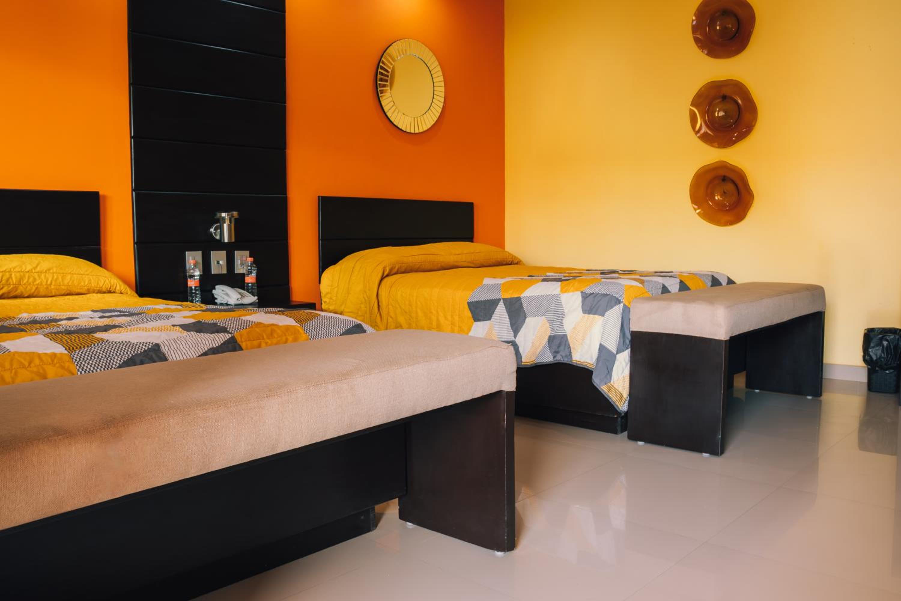 Deluxe Twin Room photo 2