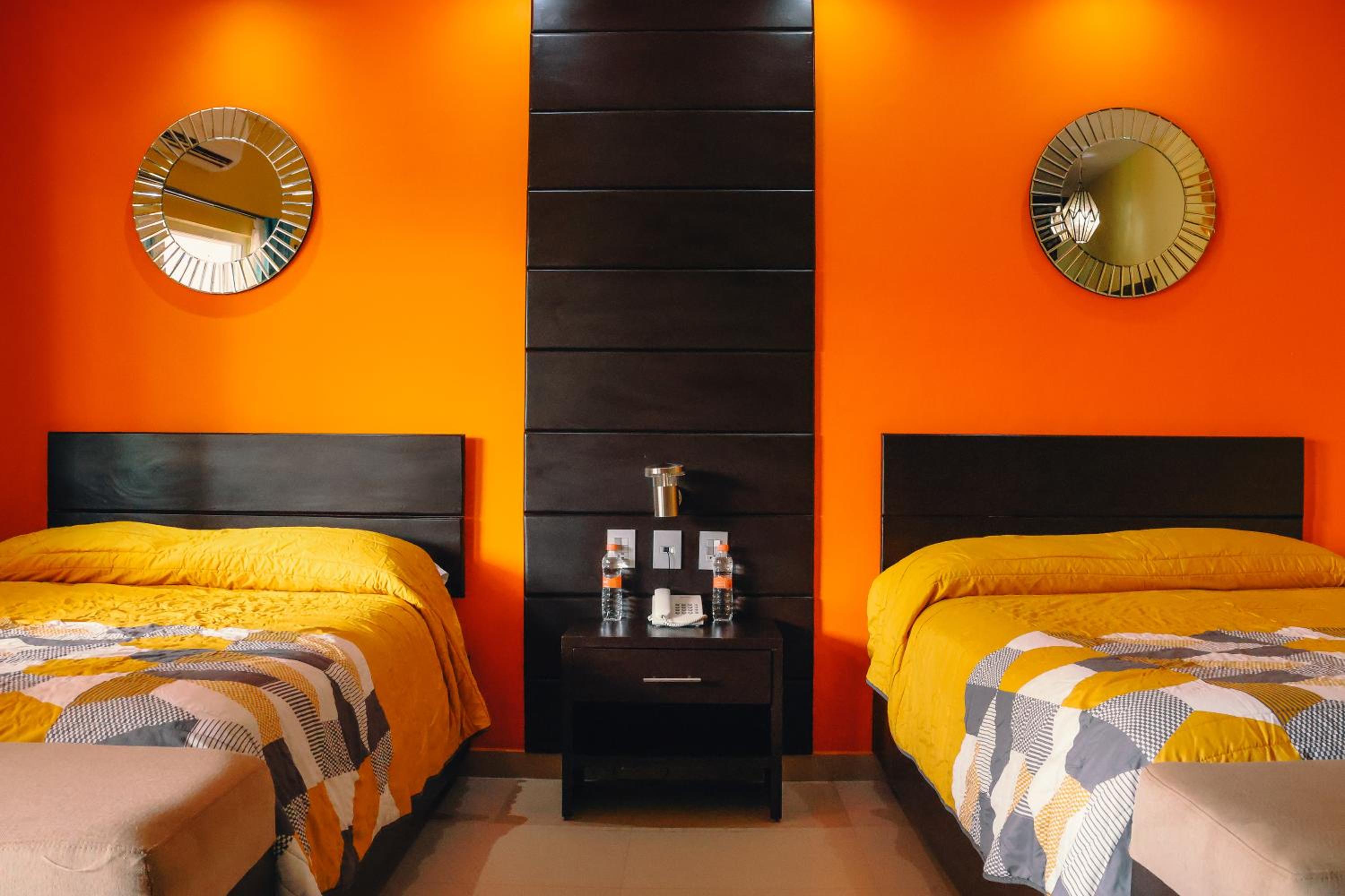 Deluxe Twin Room photo 3