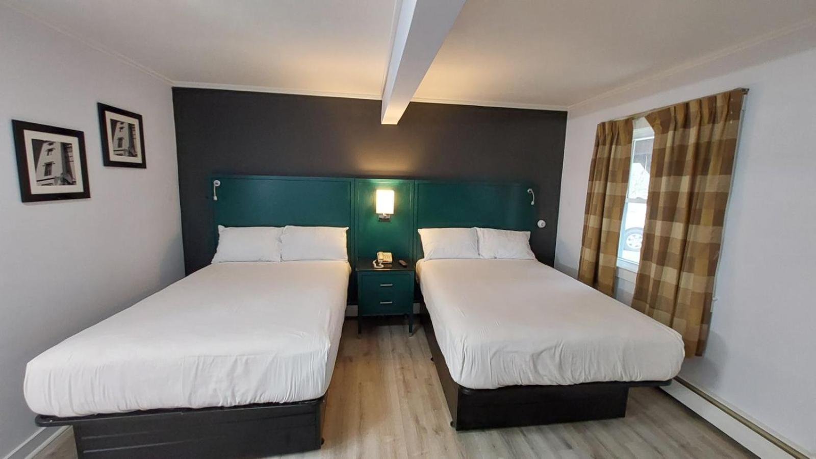 Double or Twin Room photo 2