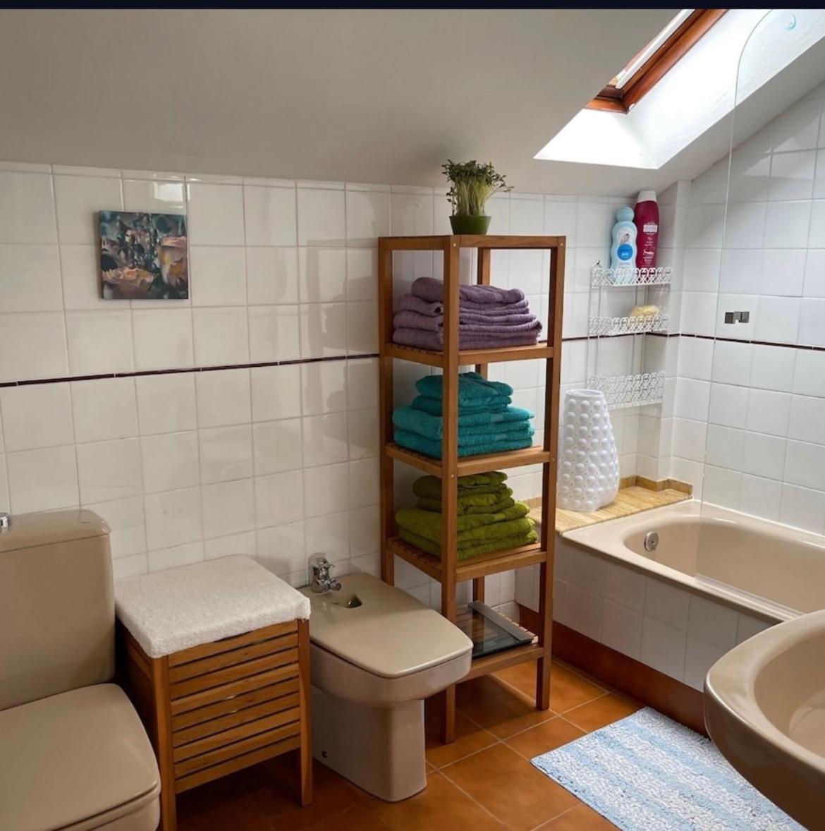 Three-Bedroom House photo 3