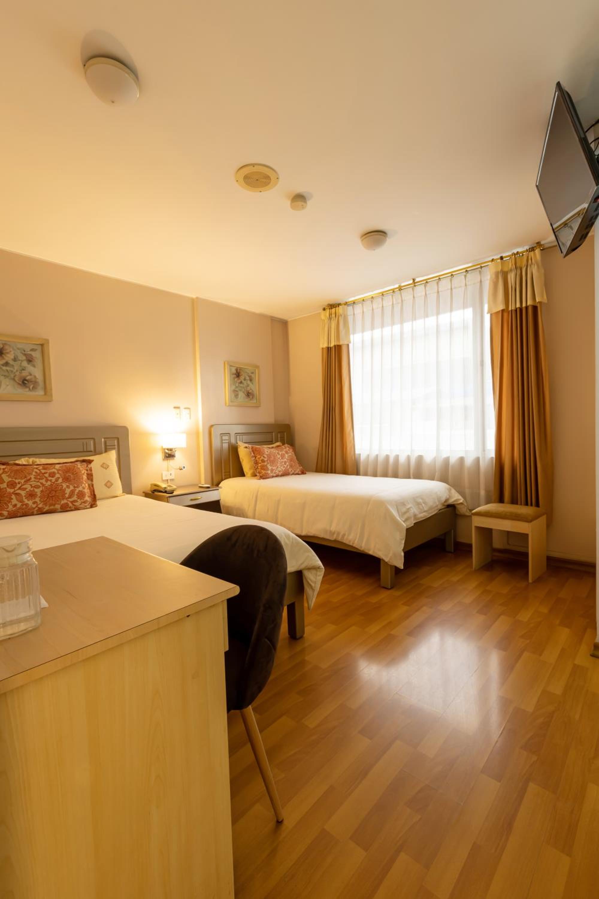 Triple Room photo 3